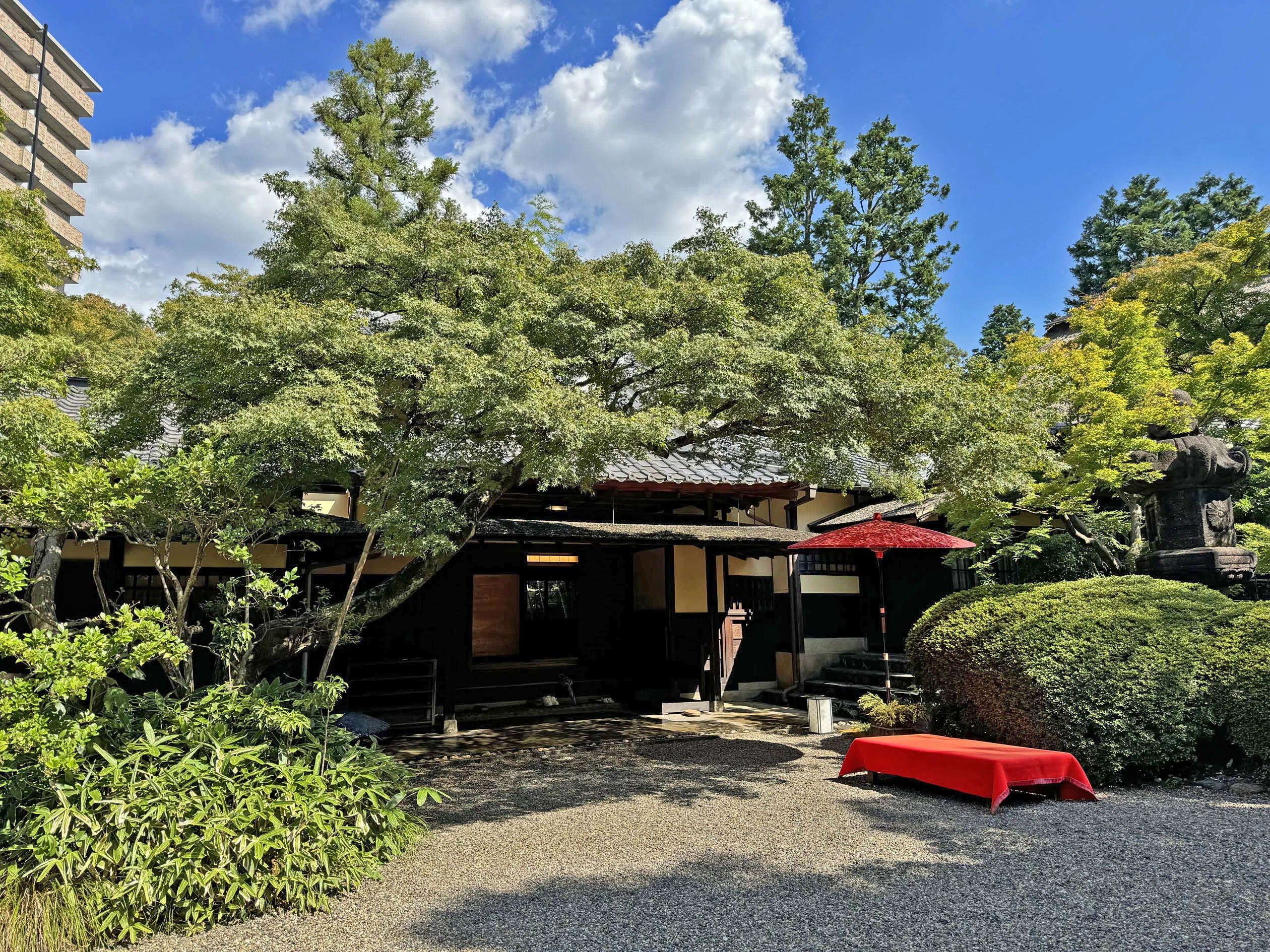 建築】名建築でお弁当を in 八勝館（堀口捨己）｜Hiroshi Kawajiri
