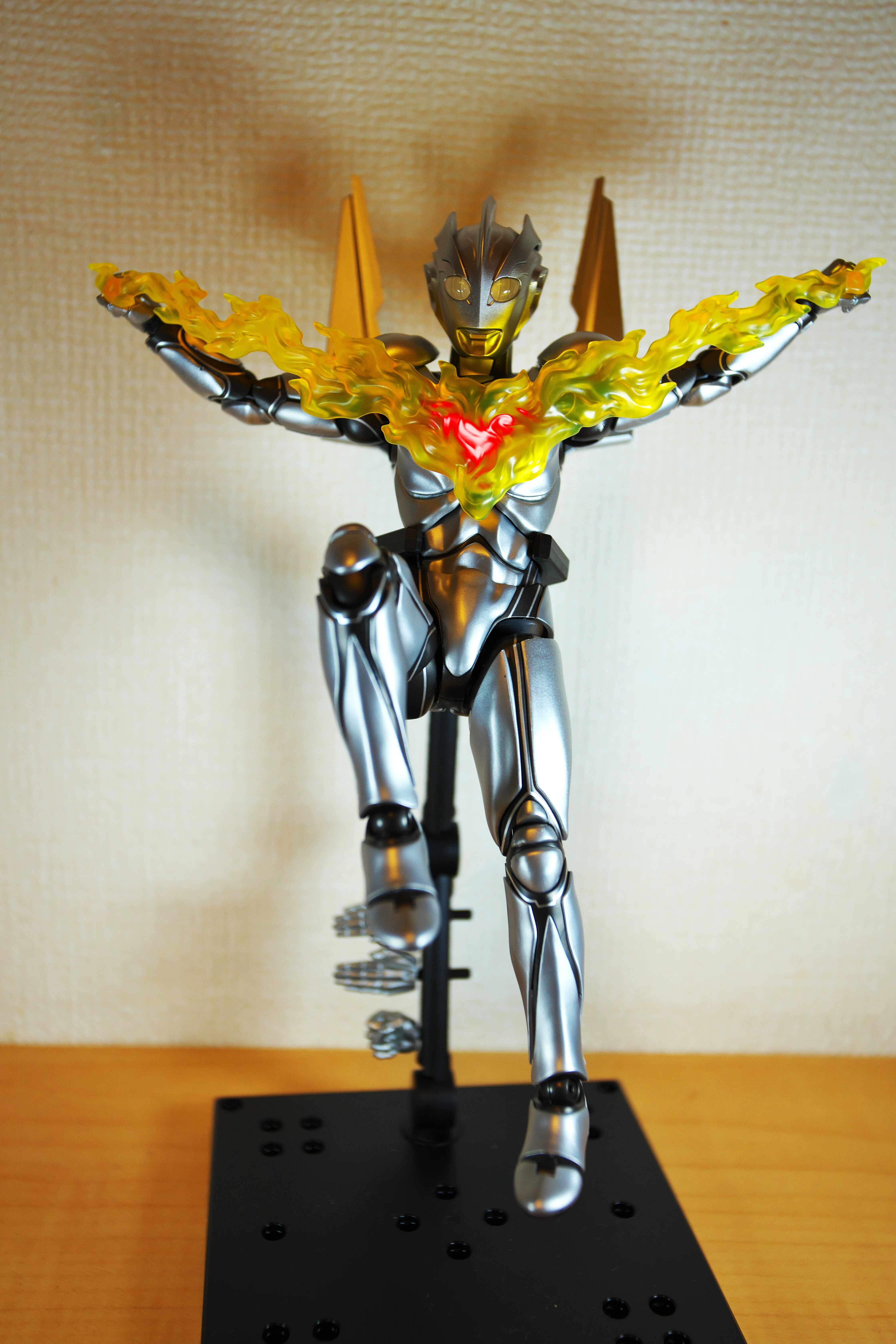 新発売　中国正規品　blokees 大シクレ　ウルトラマン　フィギュア　エックス 中国限定 布鲁可Blokees ウルトラマンブロックフィギュア エックス