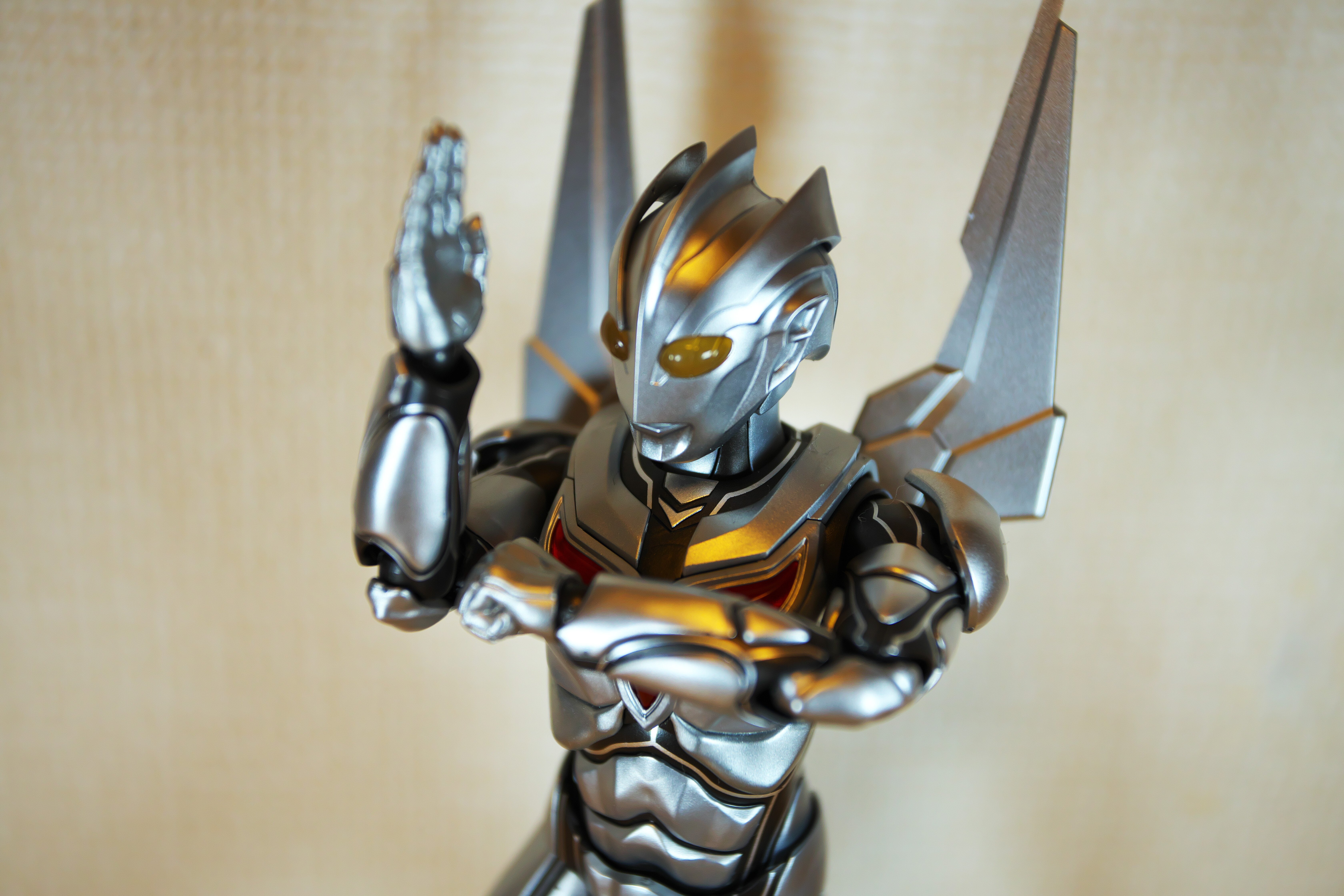 中国プラモデルの出来に迫る【ウルトラマンレジェンド組立レビュー