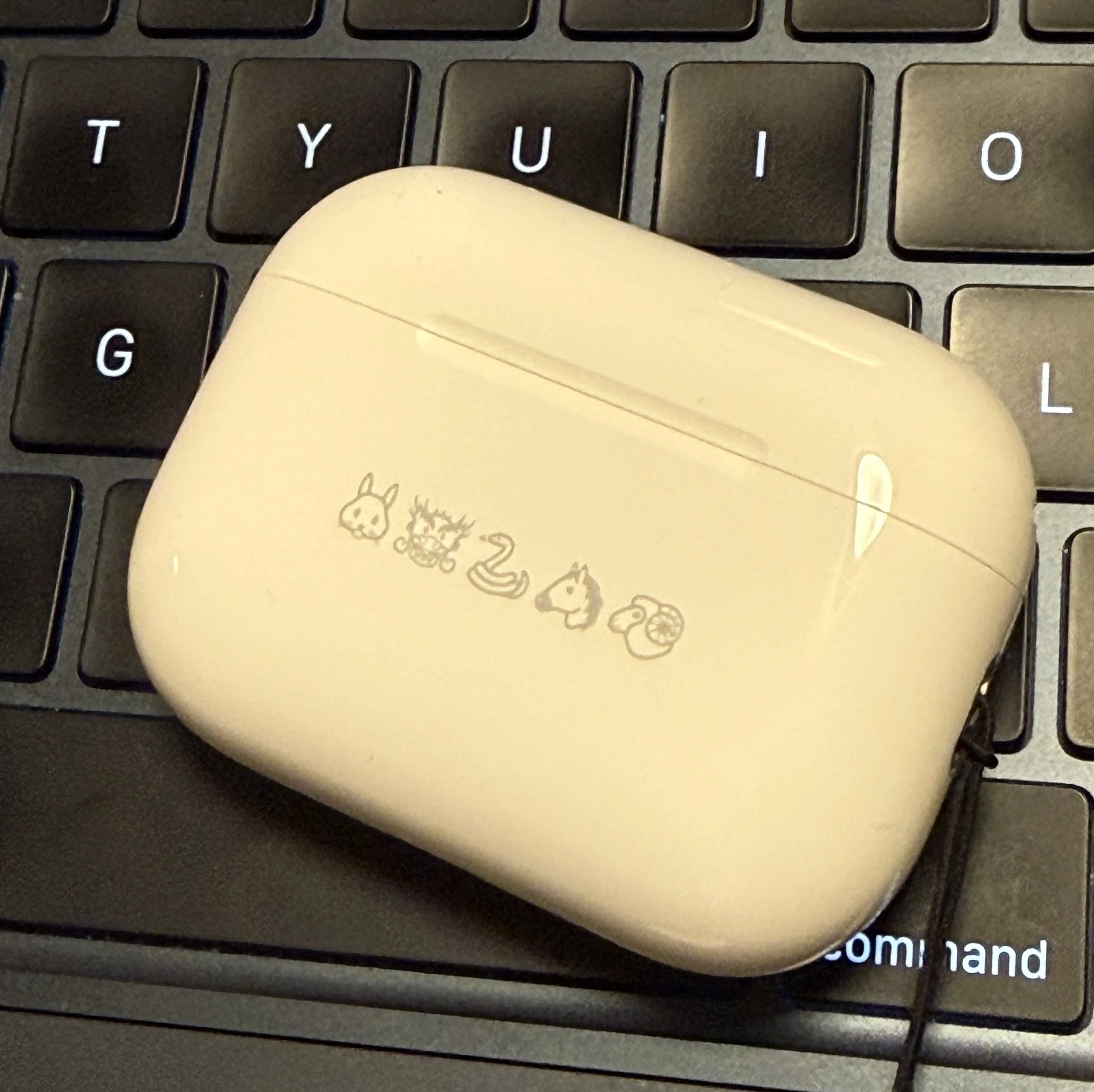 2134】AirPods Pro 3に刻印したら、iPhone画面で小さな奇跡が起きた