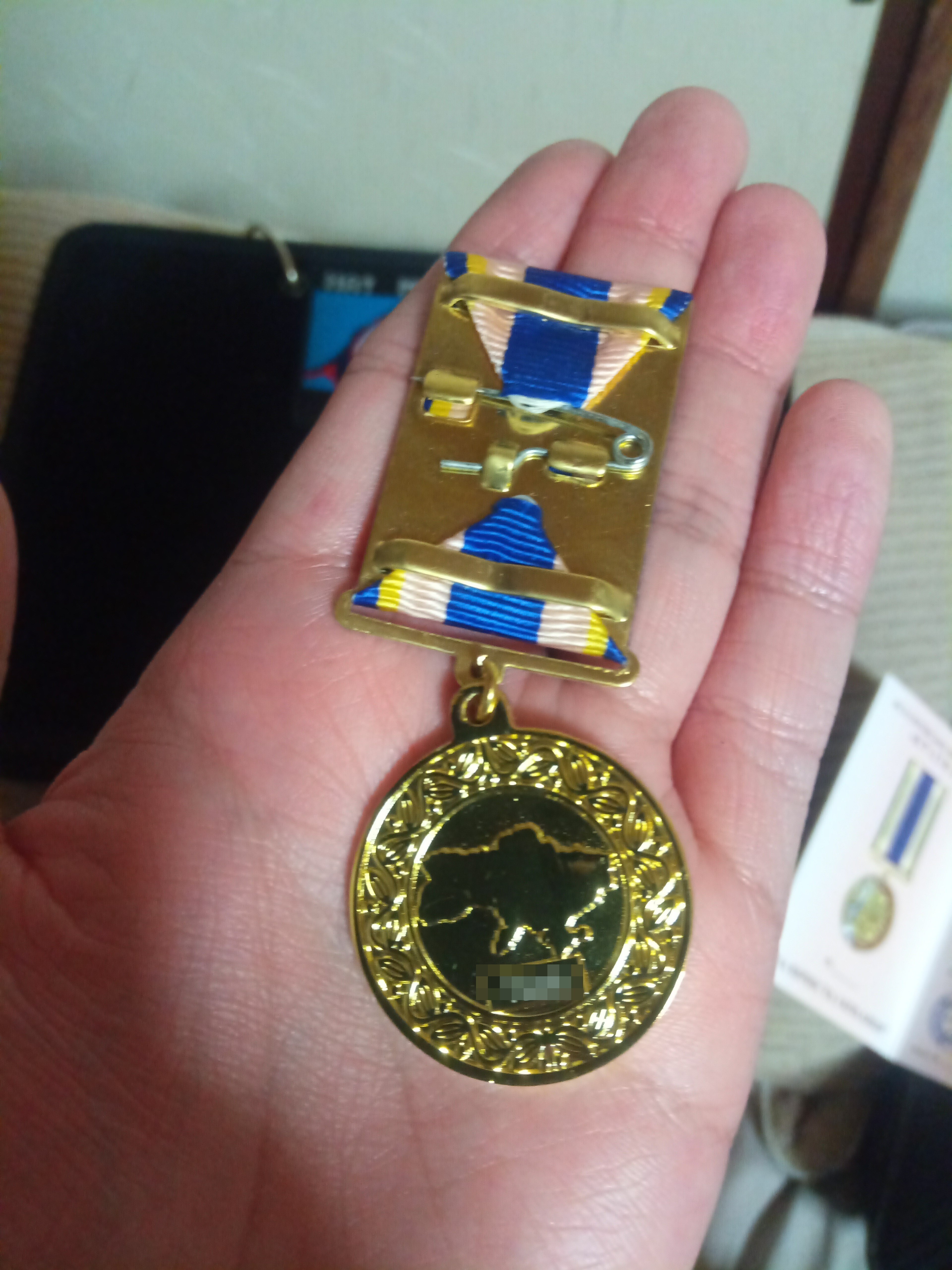 ウクライナ文化】愛しい人に贈るメダル｜COPAN