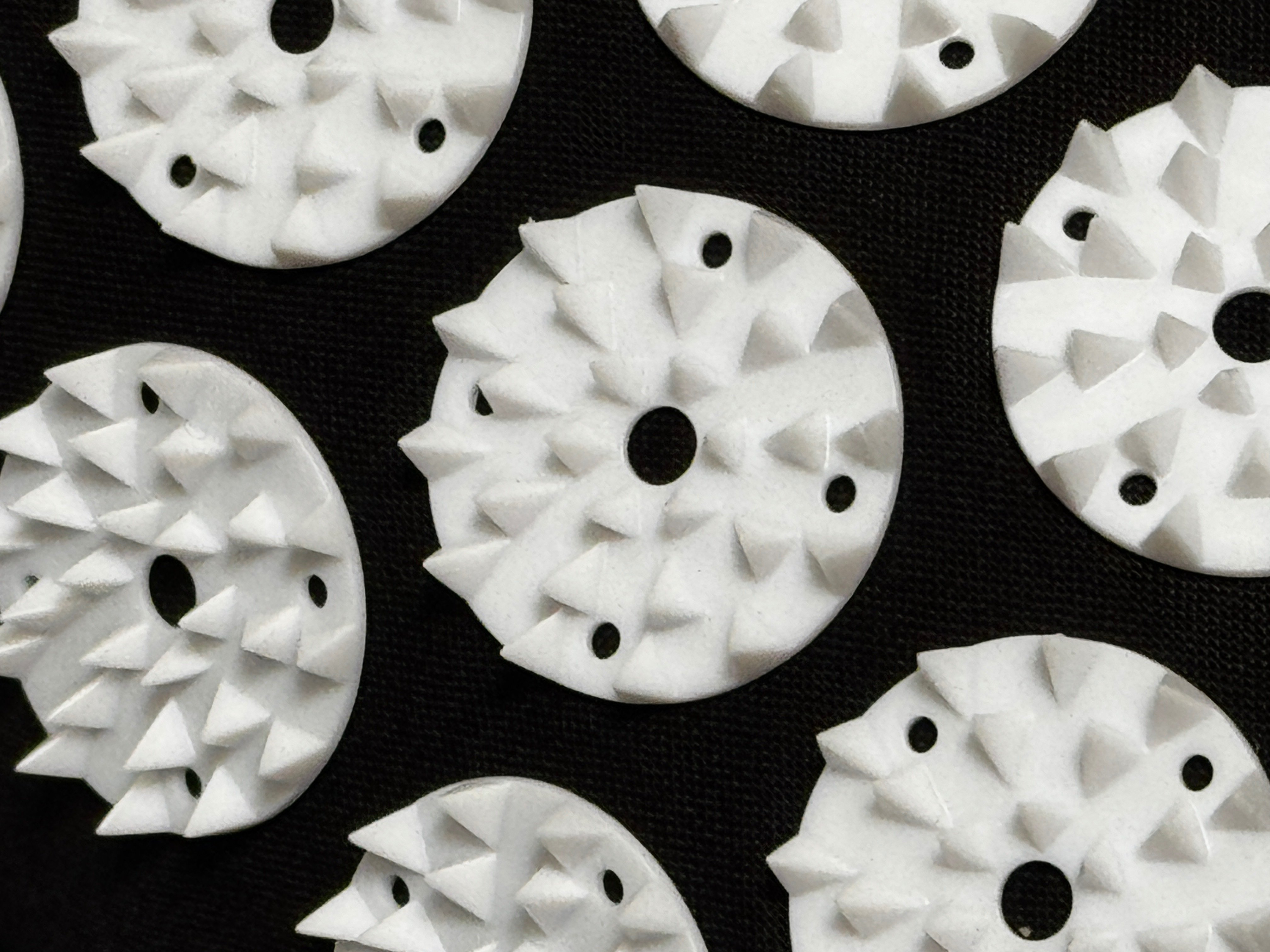 睡眠不足に効くと聞いてシャクティマットに耐えてみた：コスパ◎の