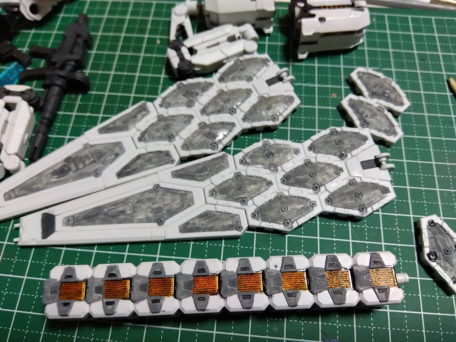 1/144 大阪万博ガンダム（バンダイS）#3～オプション塗装｜はりす筆