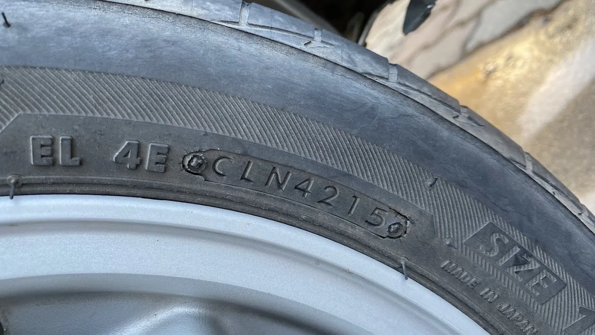 ダイハツ ミラジーノ(L700)：車検｜Weekend Garage & Cars Life