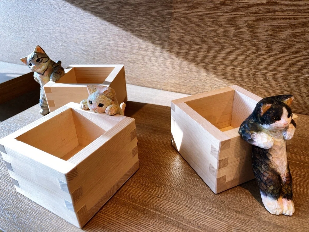 花房さくら個展 オンザデスク】木彫りの猫ちゃんたちに会いに代官山へ