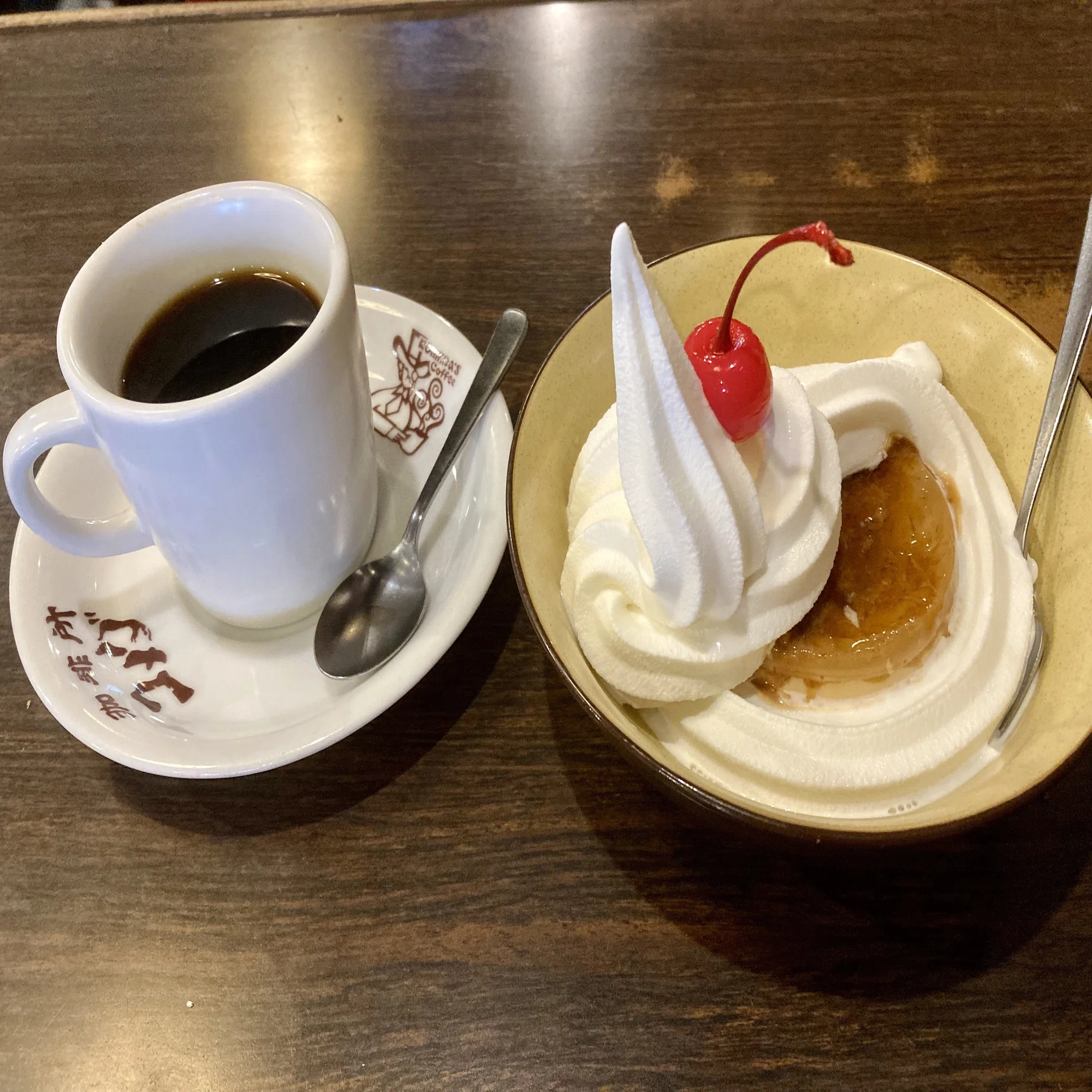 コメダ珈琲店】新登場！珈琲所のプリン！既存メニューとも食べ比べ 