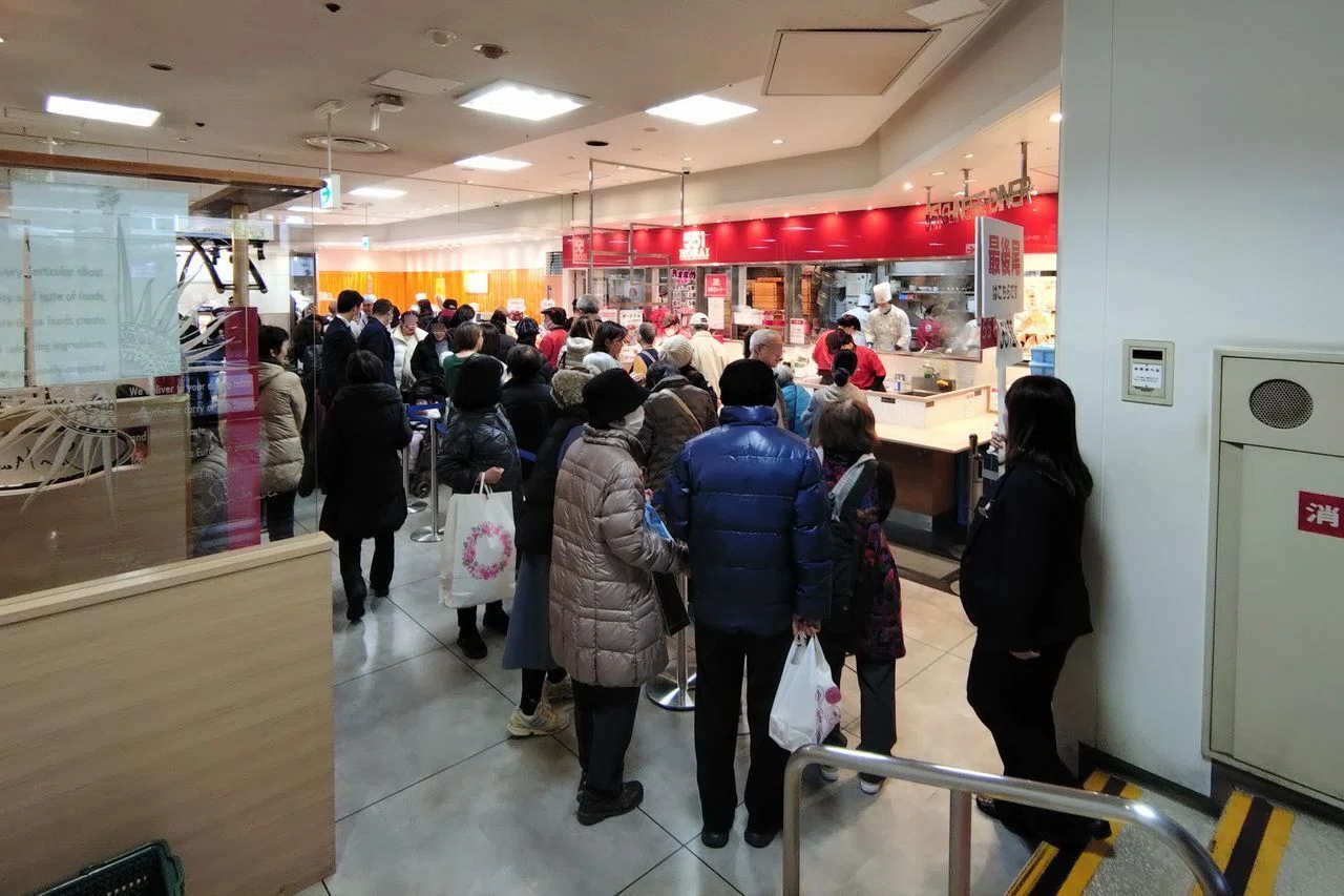 堺タカシマヤ閉店の日に551蓬莱の思い出の味・酢豚を買いに行きました