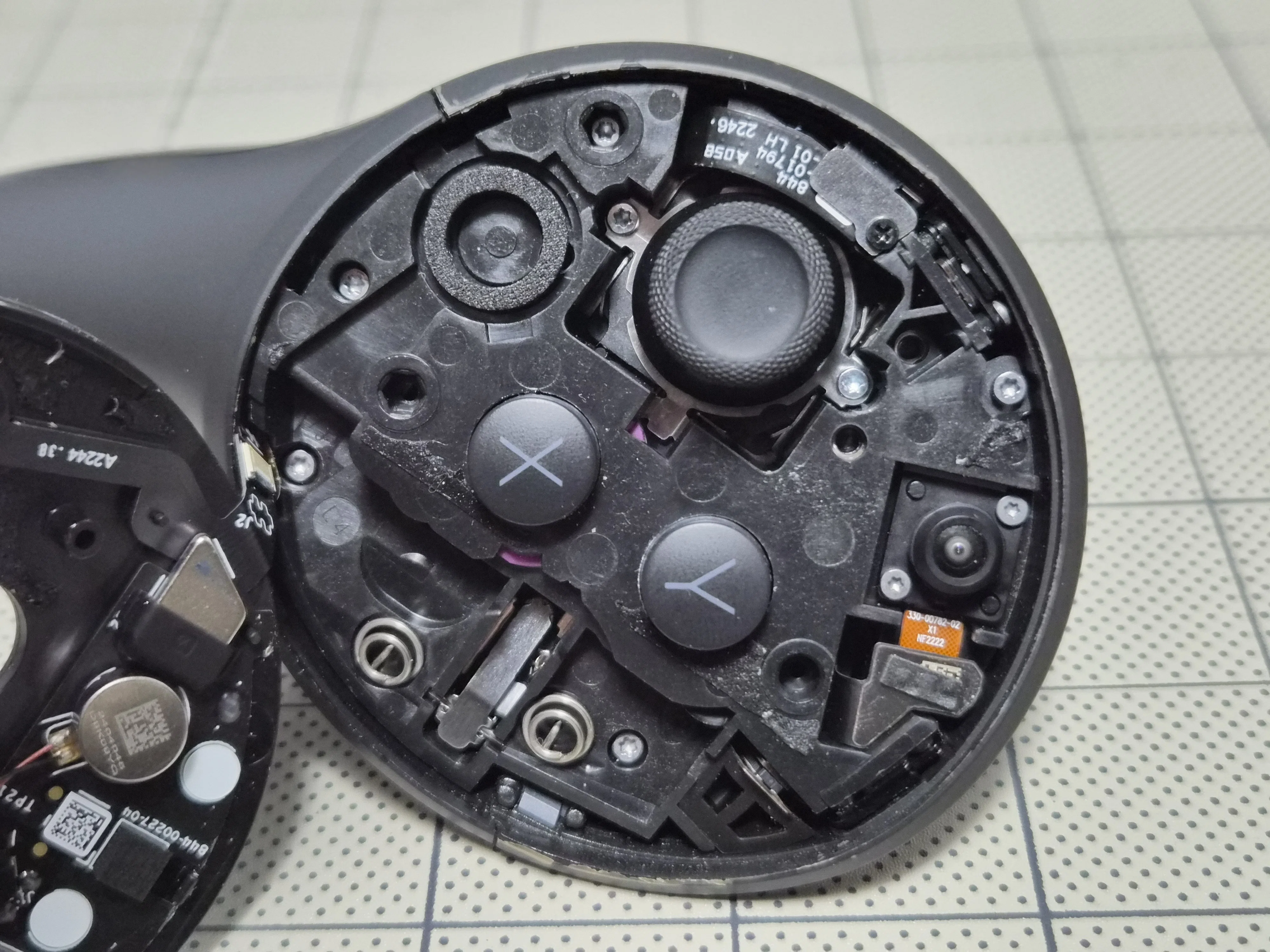 Quest Pro コントローラーのスティック交換備忘録｜くれま