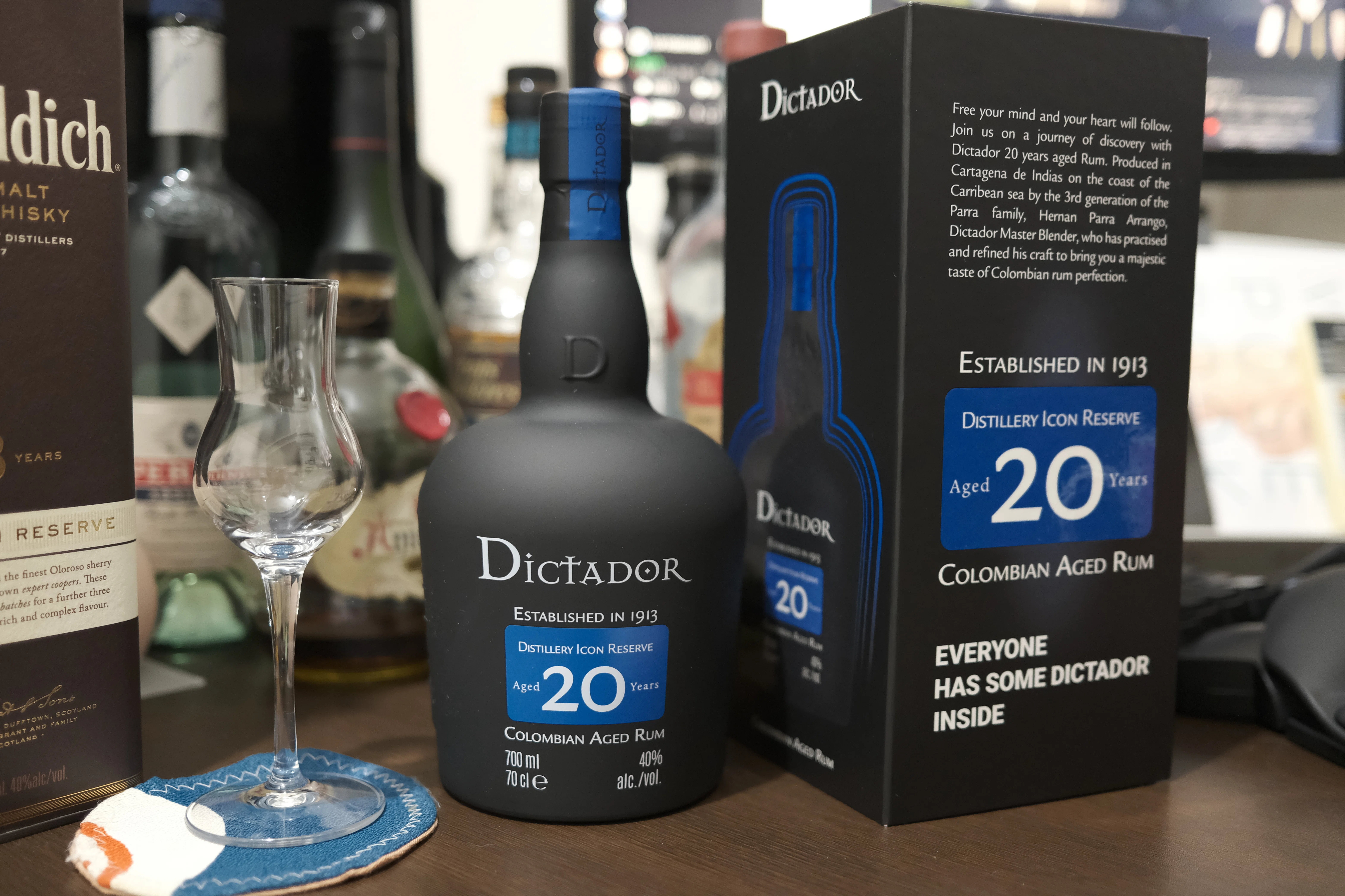 お酒メモ：ディクタドール20年｜月曜休み。