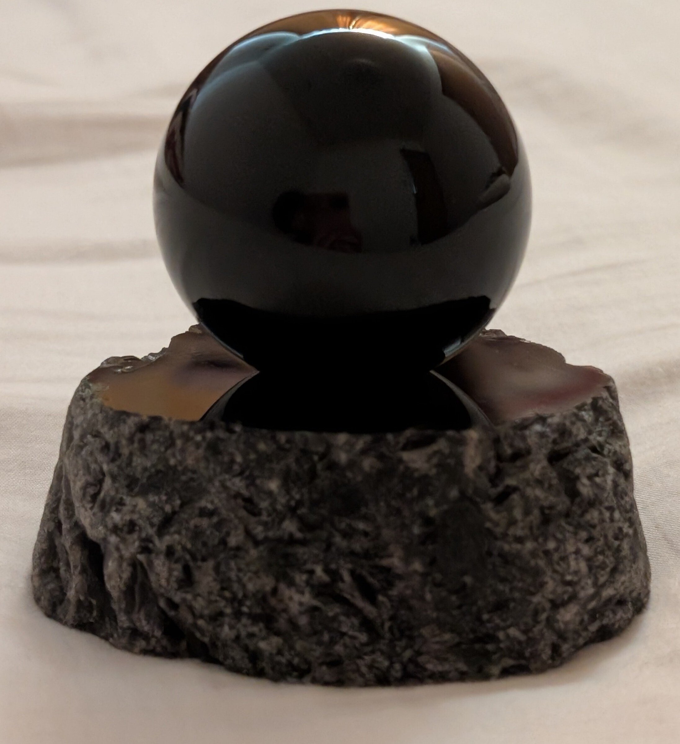 260106 黒曜石・ワンダーランド｜水たまり