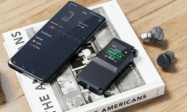 実機レビュー】FiiO BTR17が変えた、私の音楽生活。「スマホでいい音