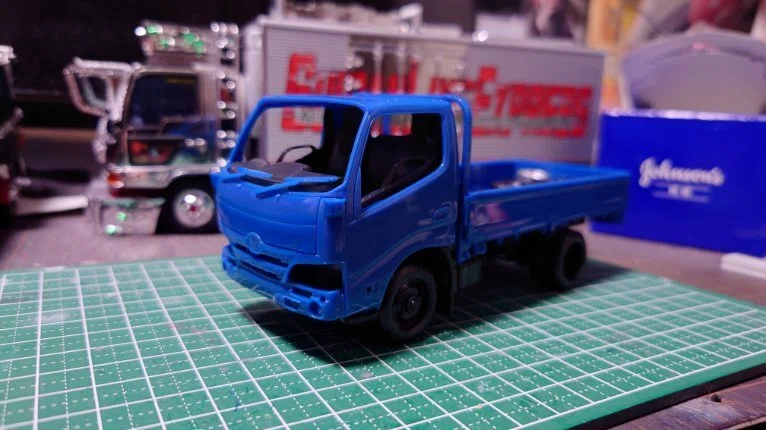 アオシマ1/32 楽プラ デュトロ 製作｜筑前ボデー