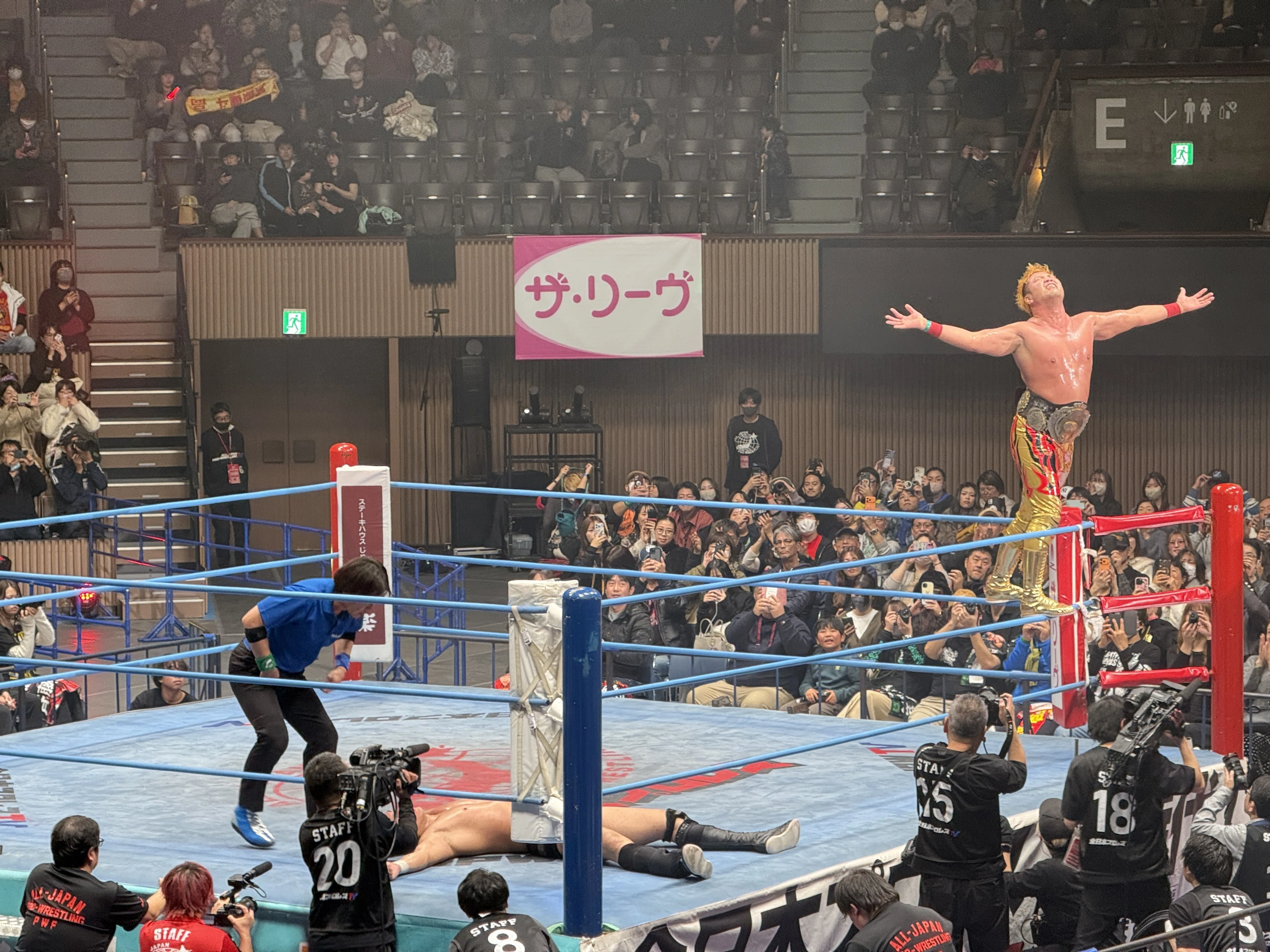 6月10日　キンタロウ様 2026年レッスルキングダムウィーク、年末年始4日間5大会観戦｜スタジオ