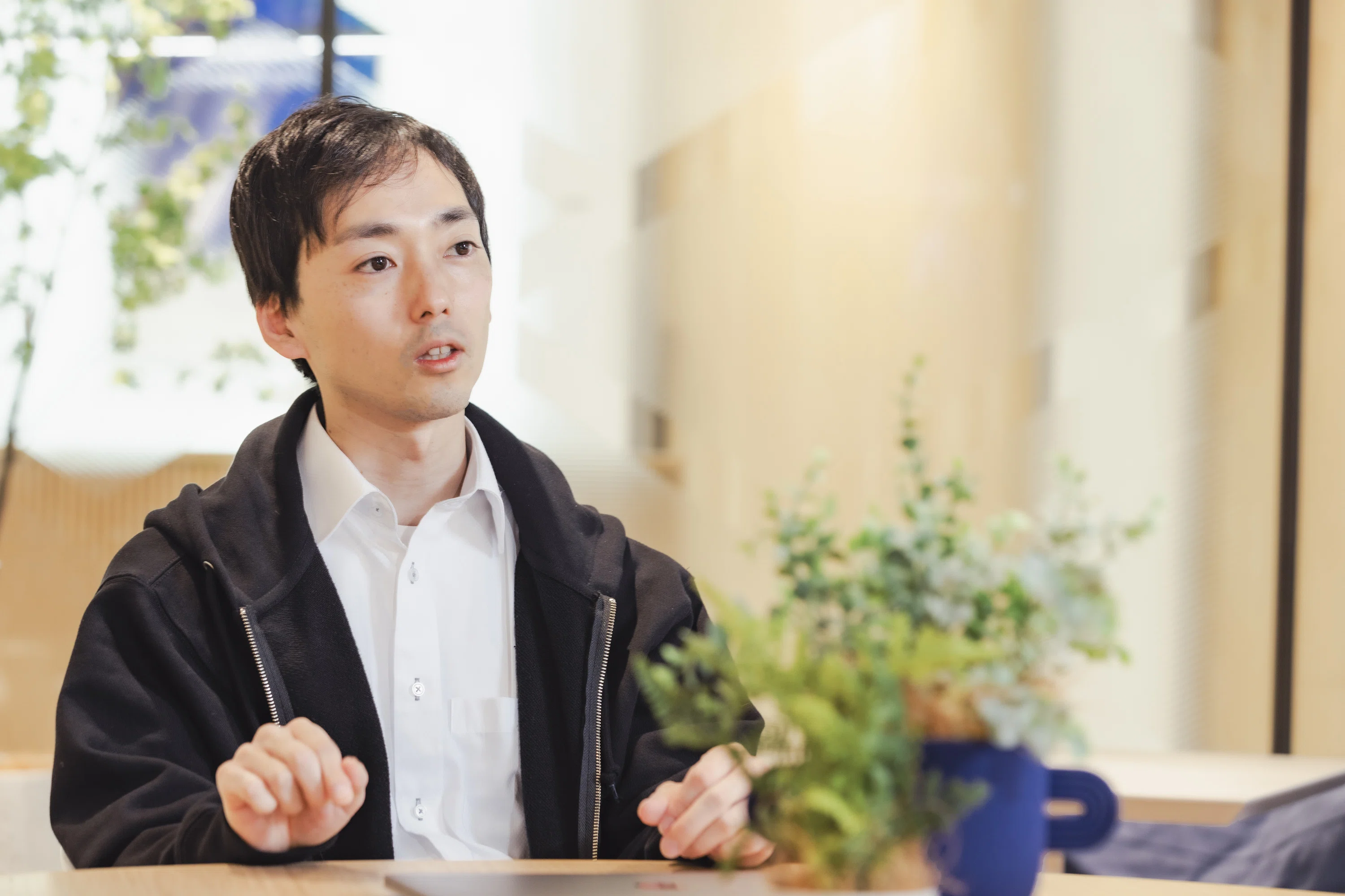 1日45分の入力作業を5分に短縮──部署を超えた連携で営業生産性を