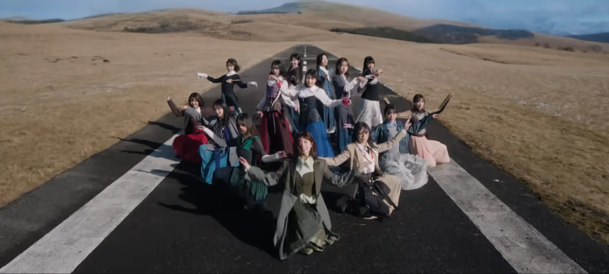 歌詞考察】日向坂46『クリフハンガー』としての恋｜しゅへ