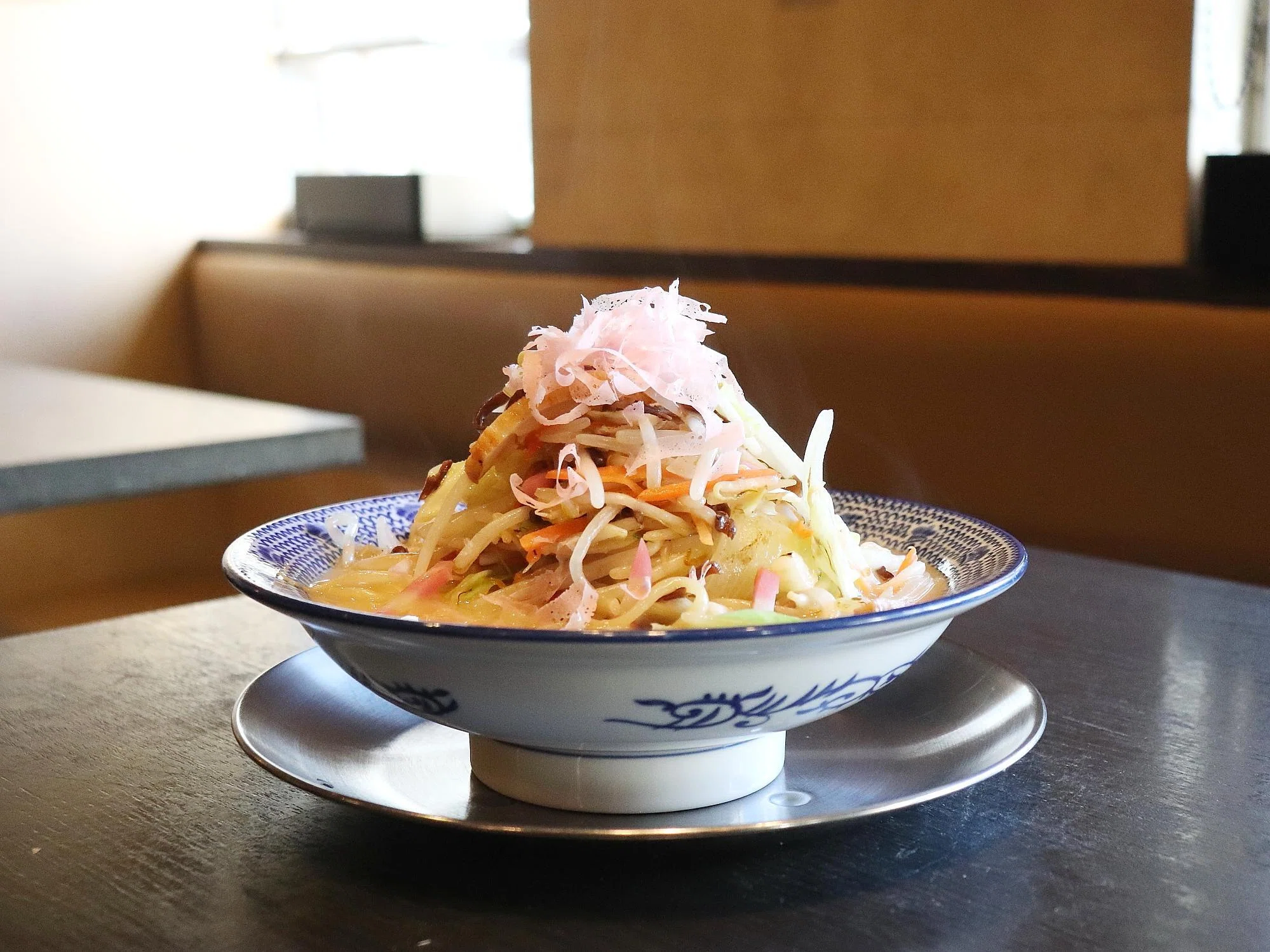 系列店でも“ここでしか食べられない”」店主がそう語る「メニュー非掲載