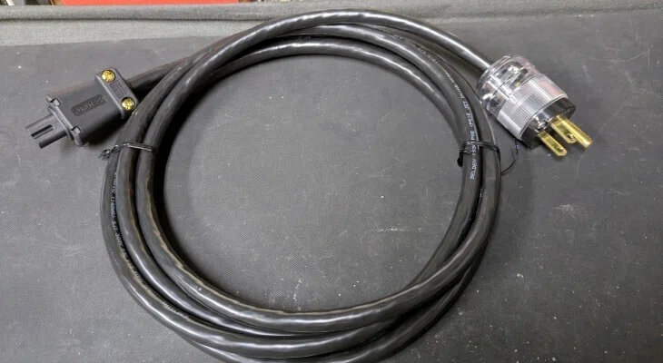 電源ケーブル製作 FURUTECH FI-8N WATTGATE 5266 BELDEN 19364｜ギター