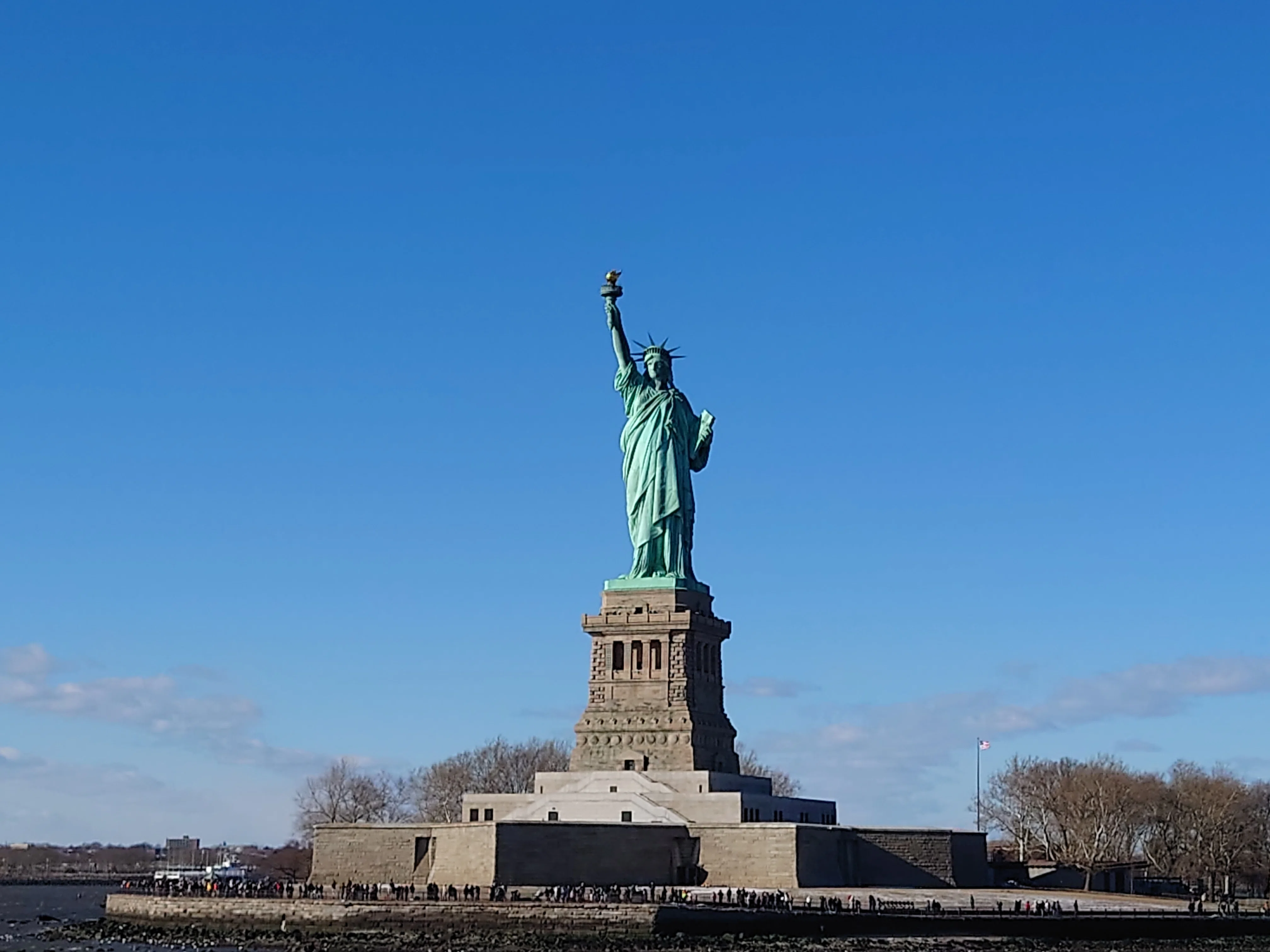 自由の女神（Statue of Liberty）へゆく｜○