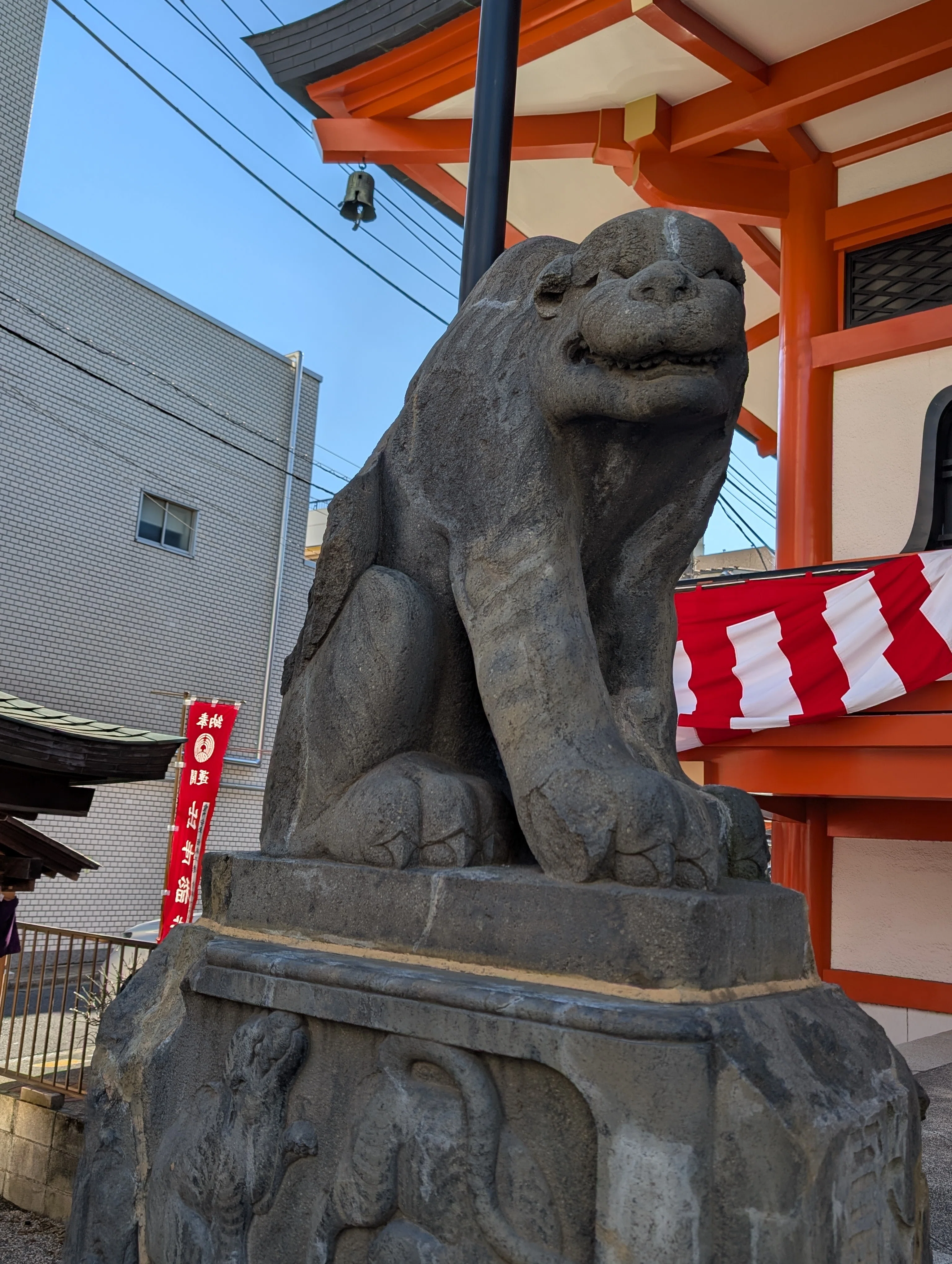 東京 神社仏閣巡り | ― 毘沙門天 善國寺（神楽坂） ―｜もえあつ