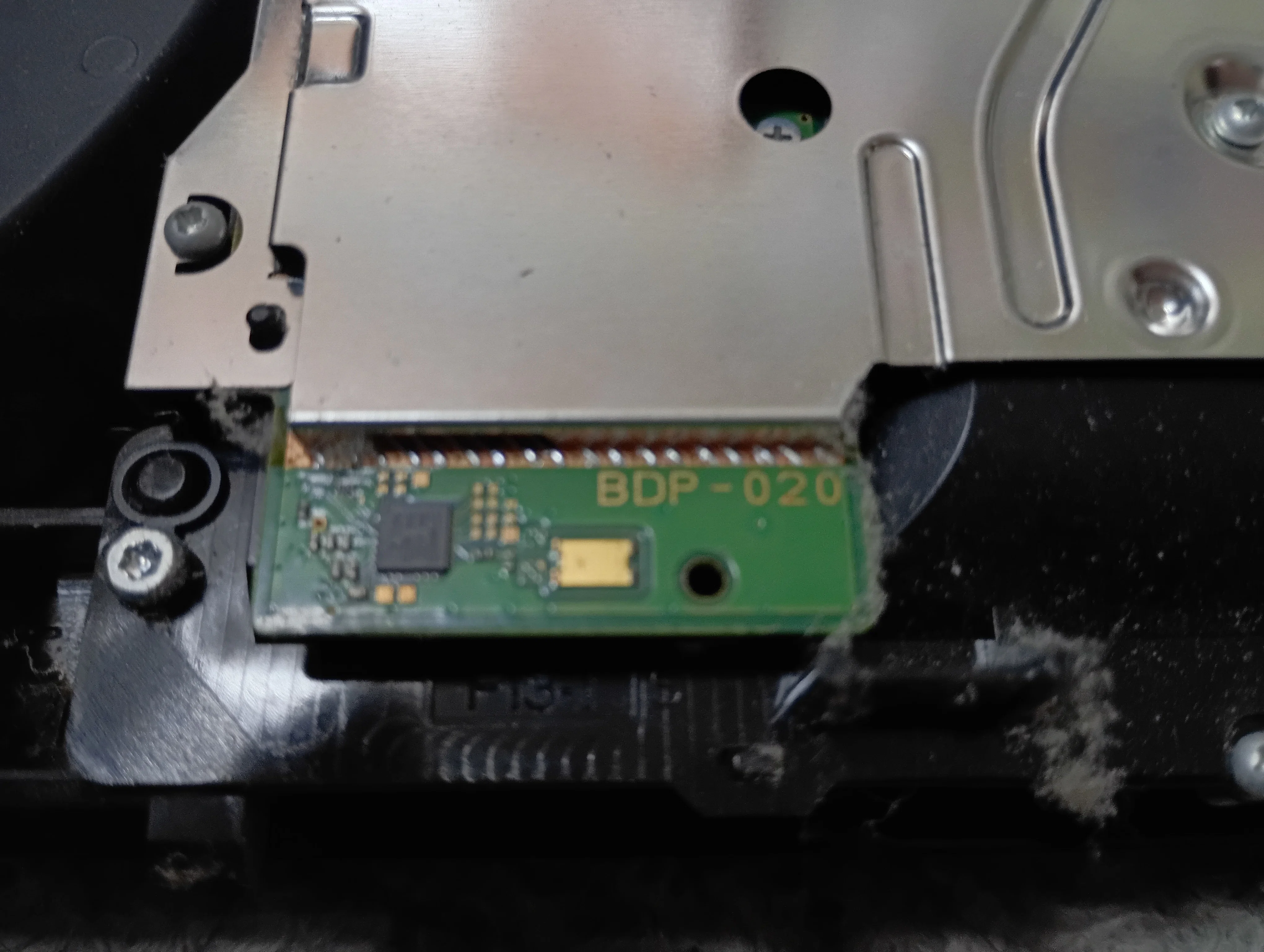 初期型PS4の誤作動直してみた｜秋谷イル
