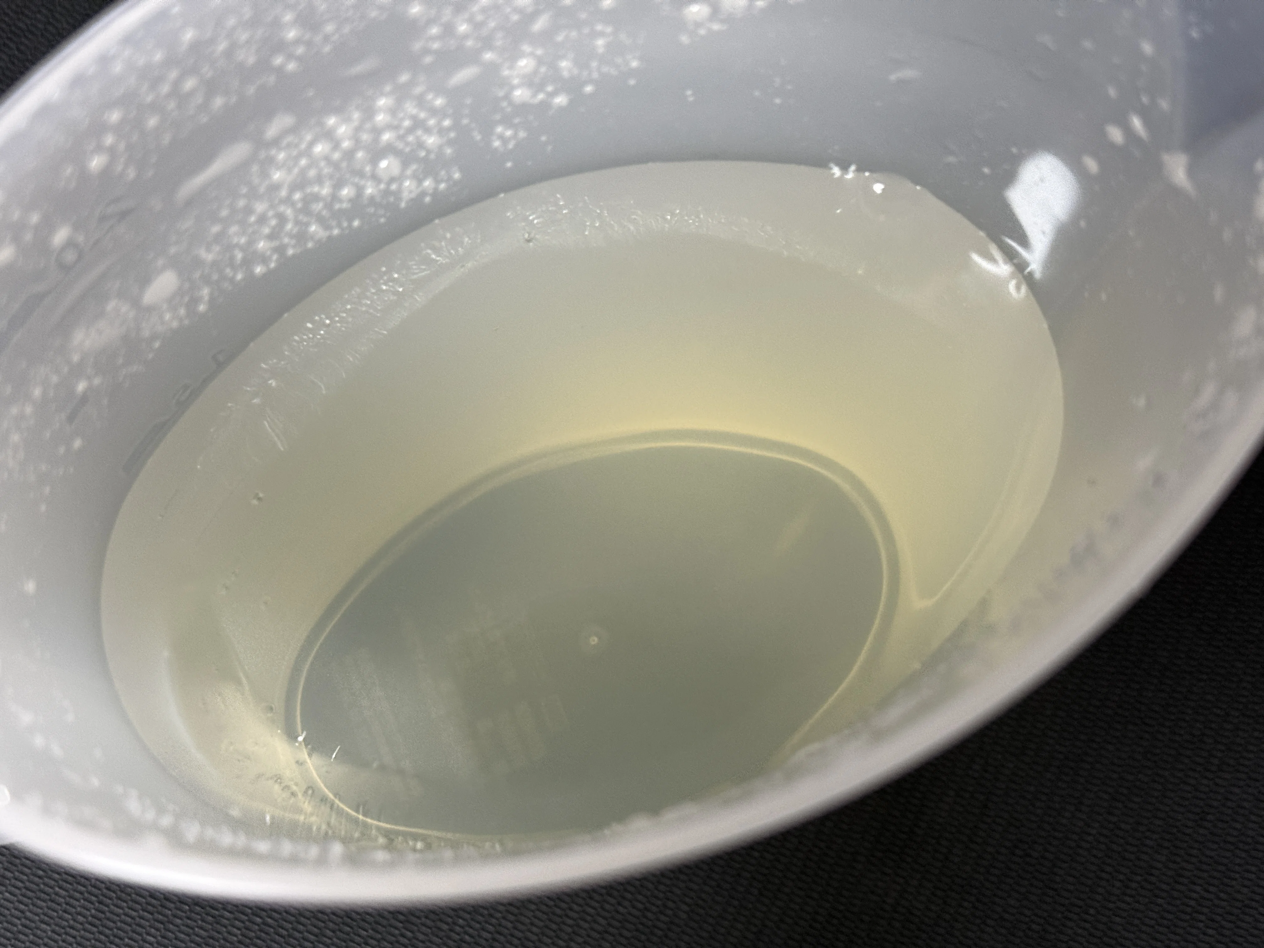 水道】謎のタイミングで水が茶色い【浄水器】｜aosagi