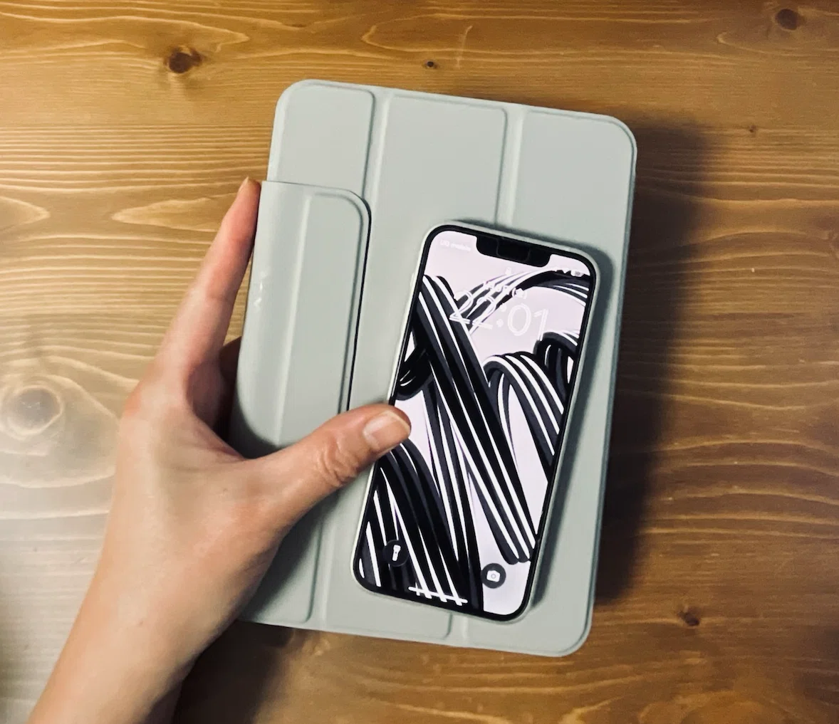 スマホ20万円 液タブ20万円｜@furuichi