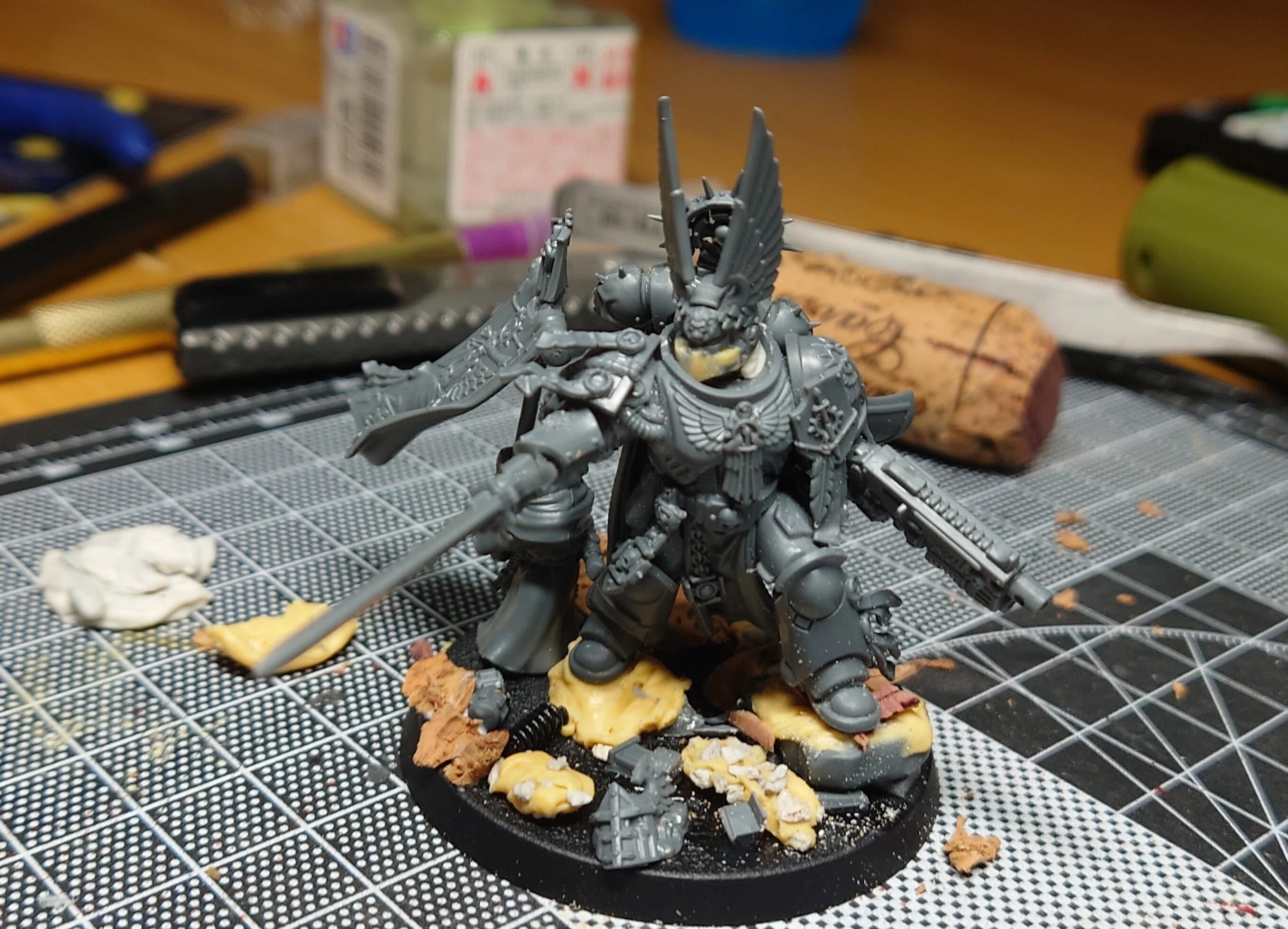 Warhammer 40k】俺の考えた最強の戦団長を具現化する―初めてのキット 
