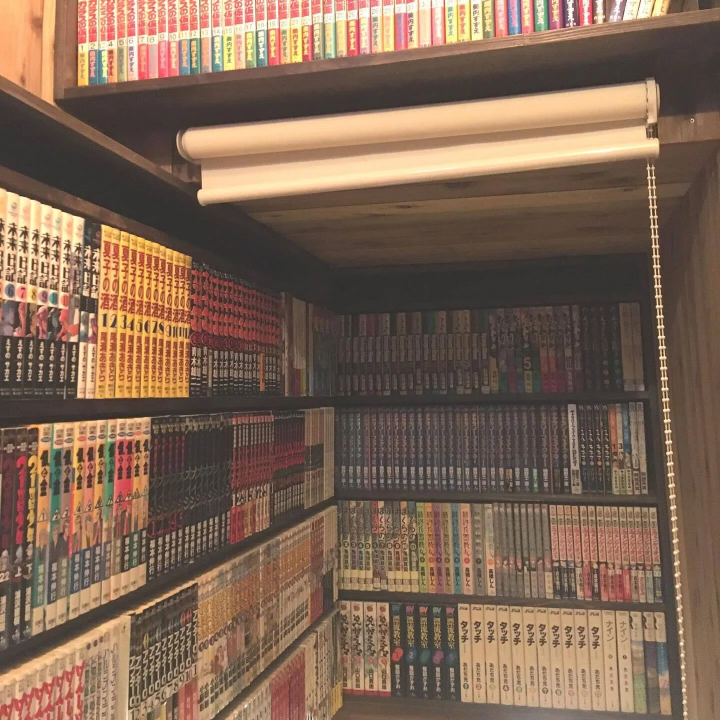 以前、このサイトで見たのに店内の本棚にないなぁ、と思ったら