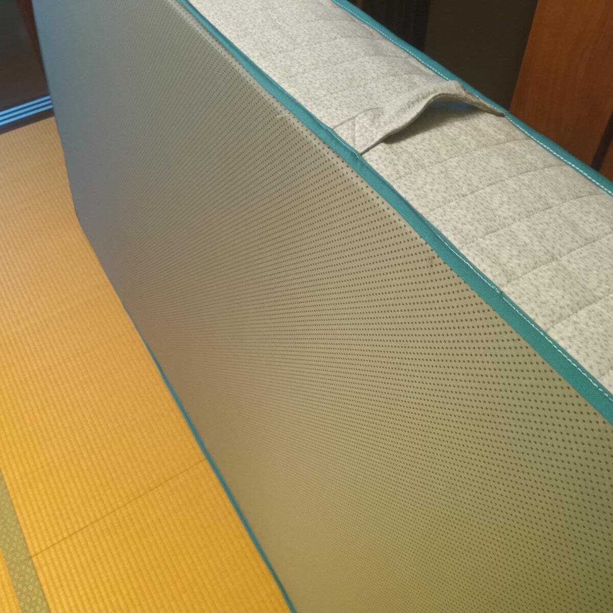 コアラマットレスプラス裏面