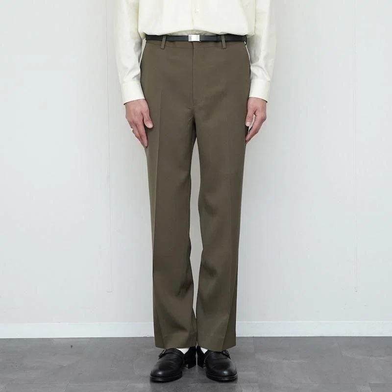 強さも、品も。AURALEEの定番。」｜THIRTY' THIRTY'