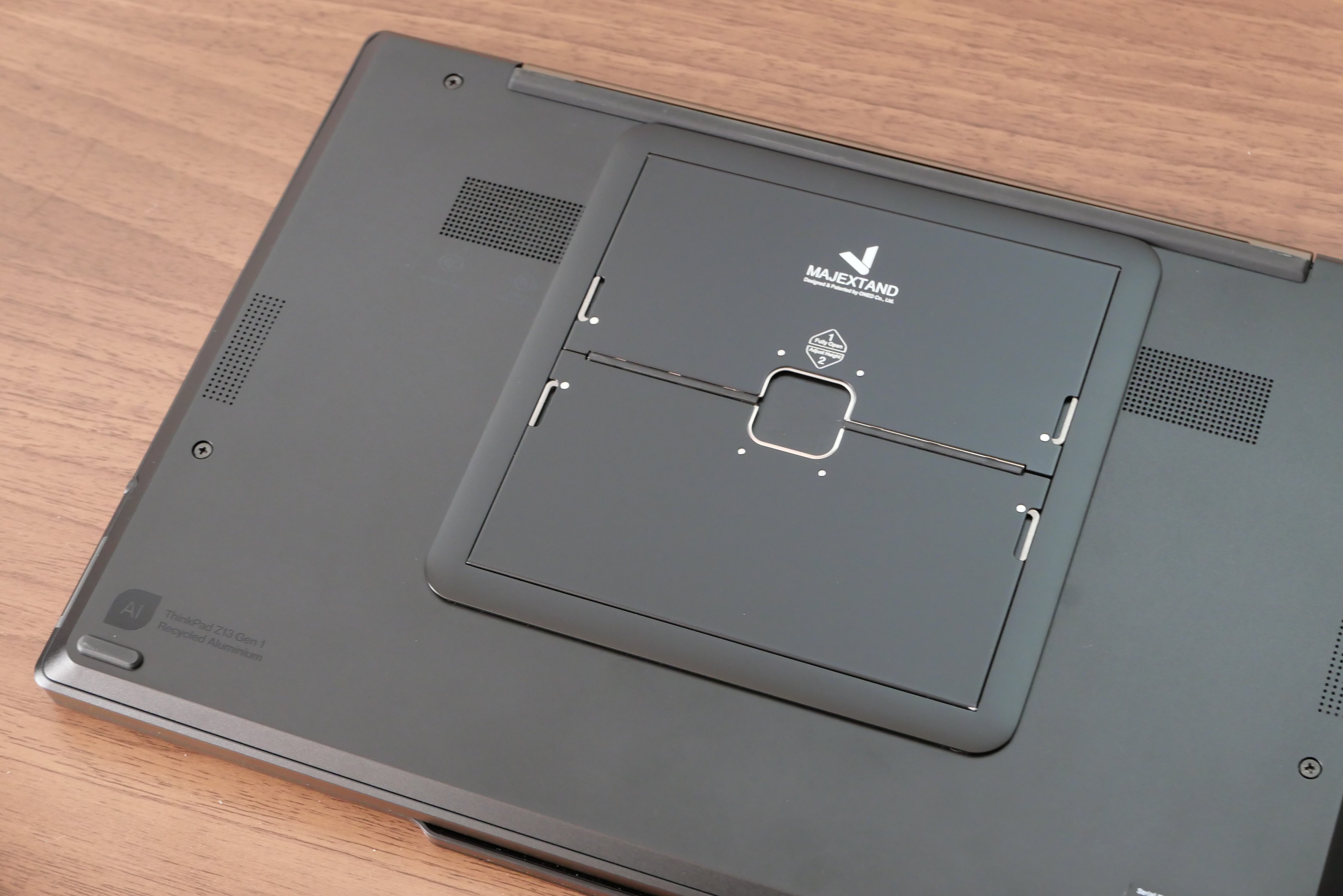 Macbookに勝てるWindowsPCは2年経っても全然現役。最強のオシャレPC