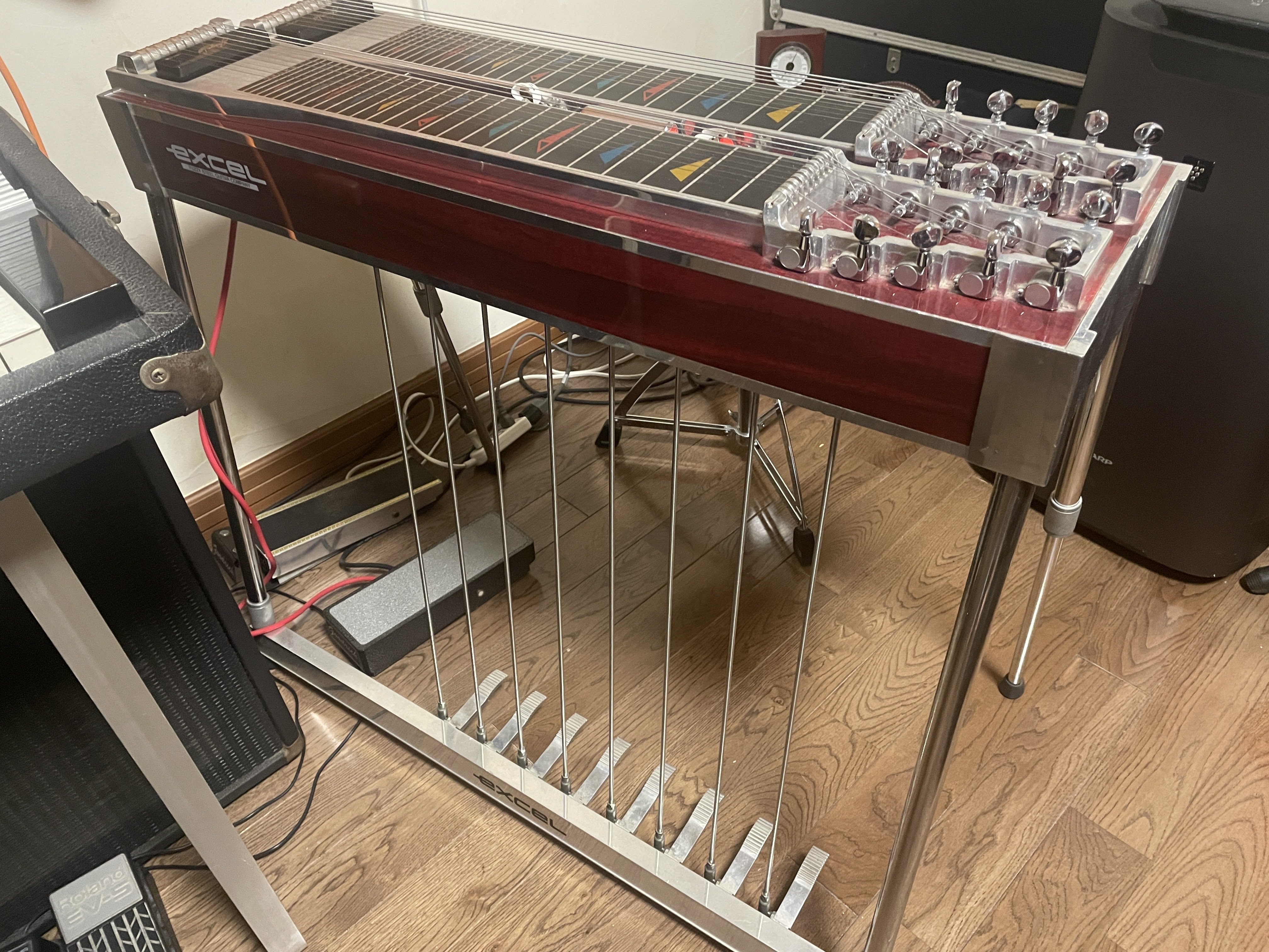 臭い物に蓋」楽器か、ロイド・グリーン先生へのオマージュか？SD10って