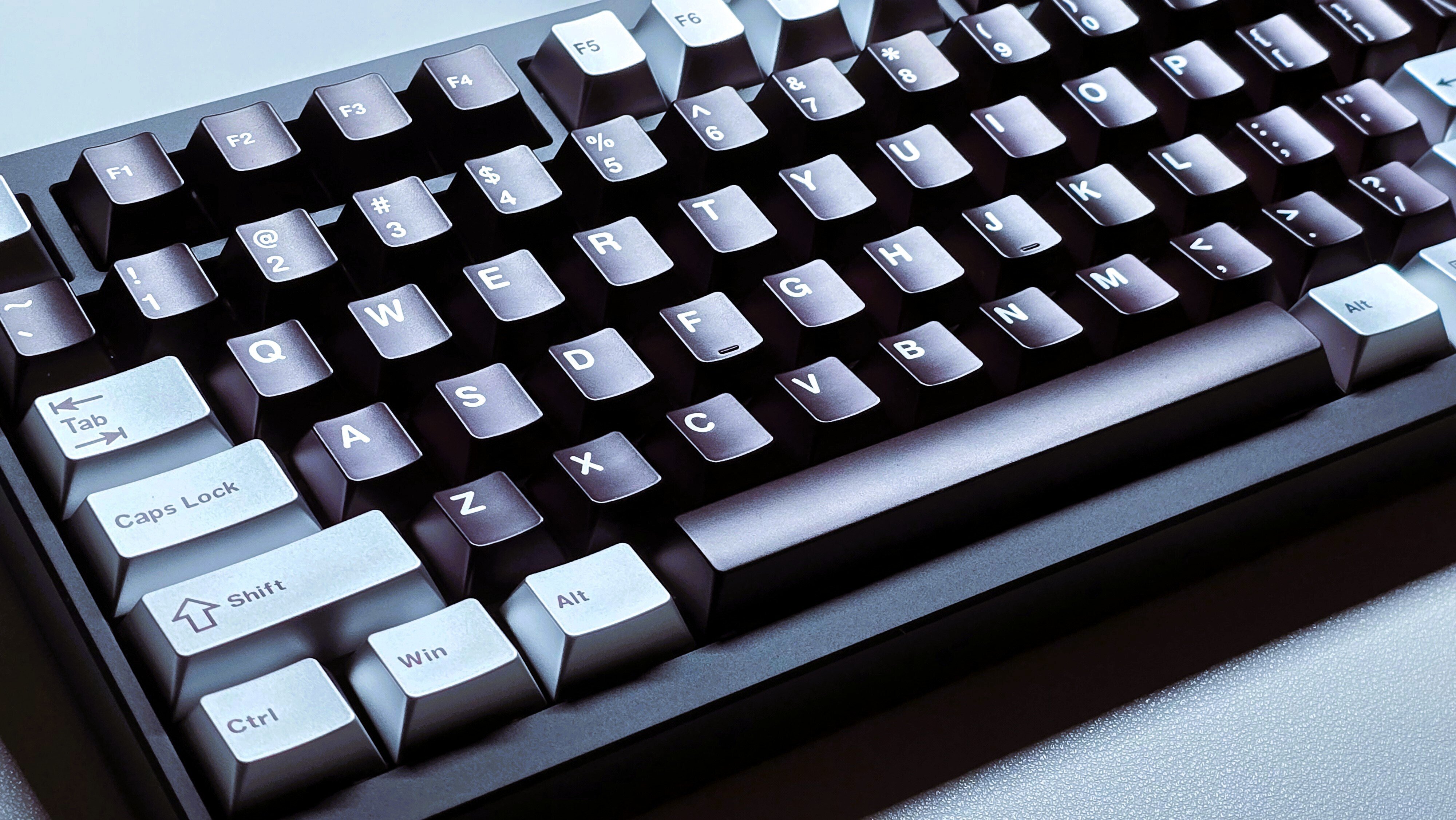 ヘビー（物理）なメカニカルでフルサイズのハイクオリティでギミック