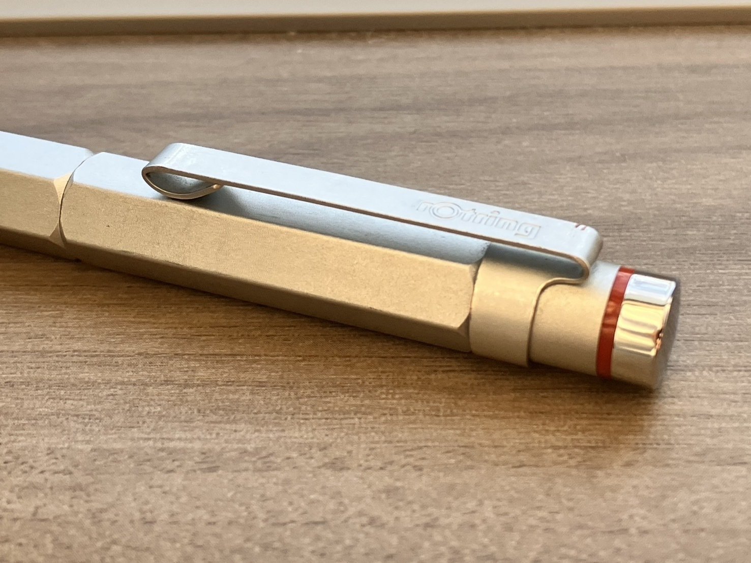 ロットリングニュートン｜Pawa0472