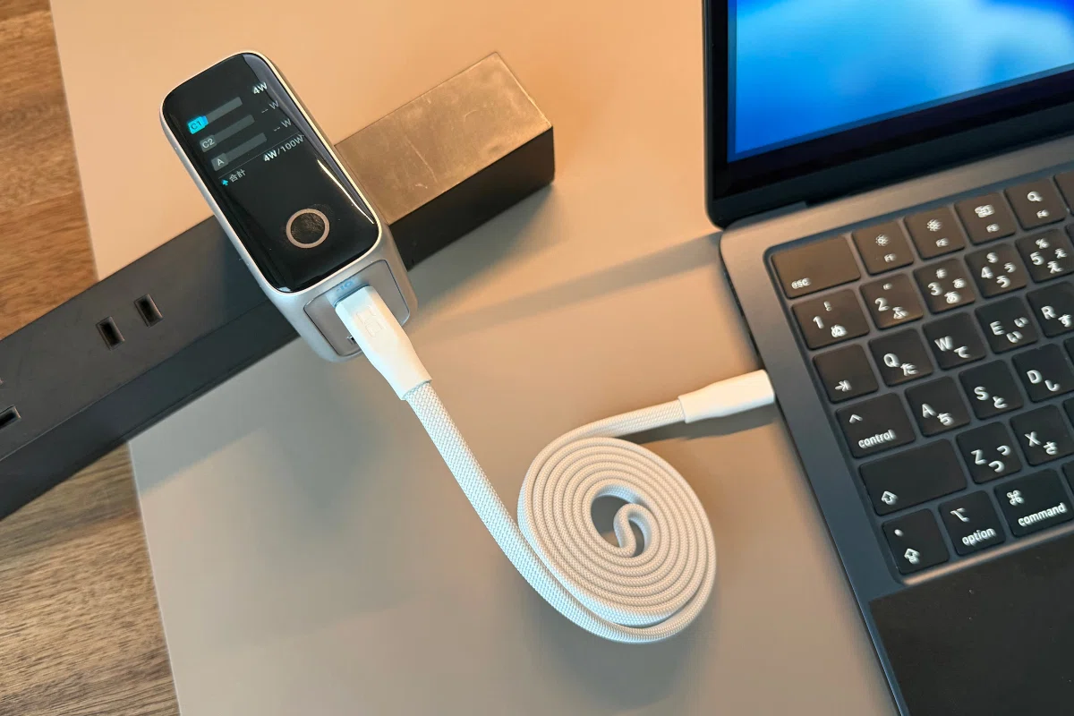 【失敗しない100W充電器選び】Anker Charger (100W, 3 Ports) with USB-C & USB-Cケーブルは65W卒業組に最適だった