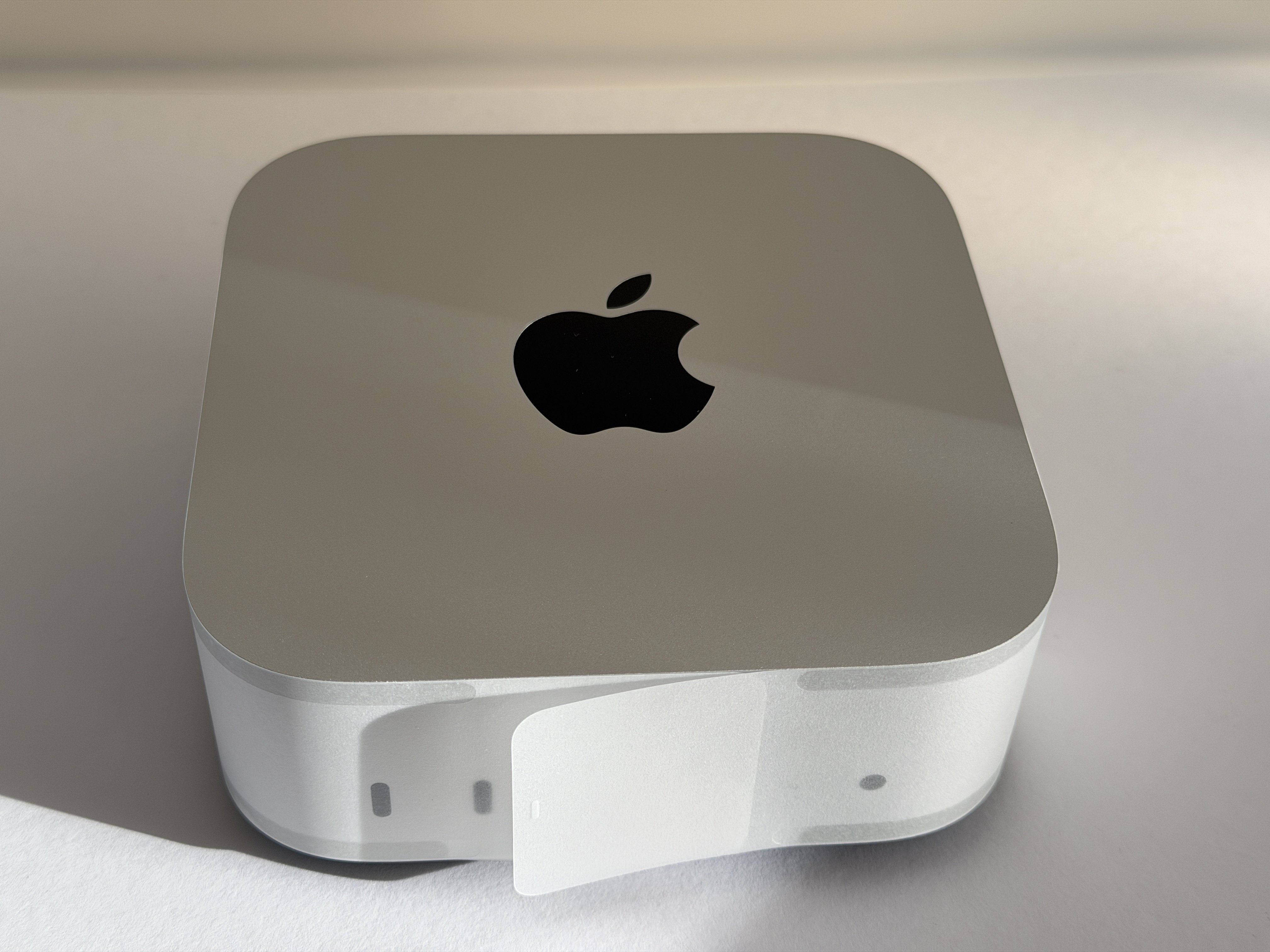 ガジェット｜Mac mini 開封。USB-Aがなくて立ち止まった話（ドッキング