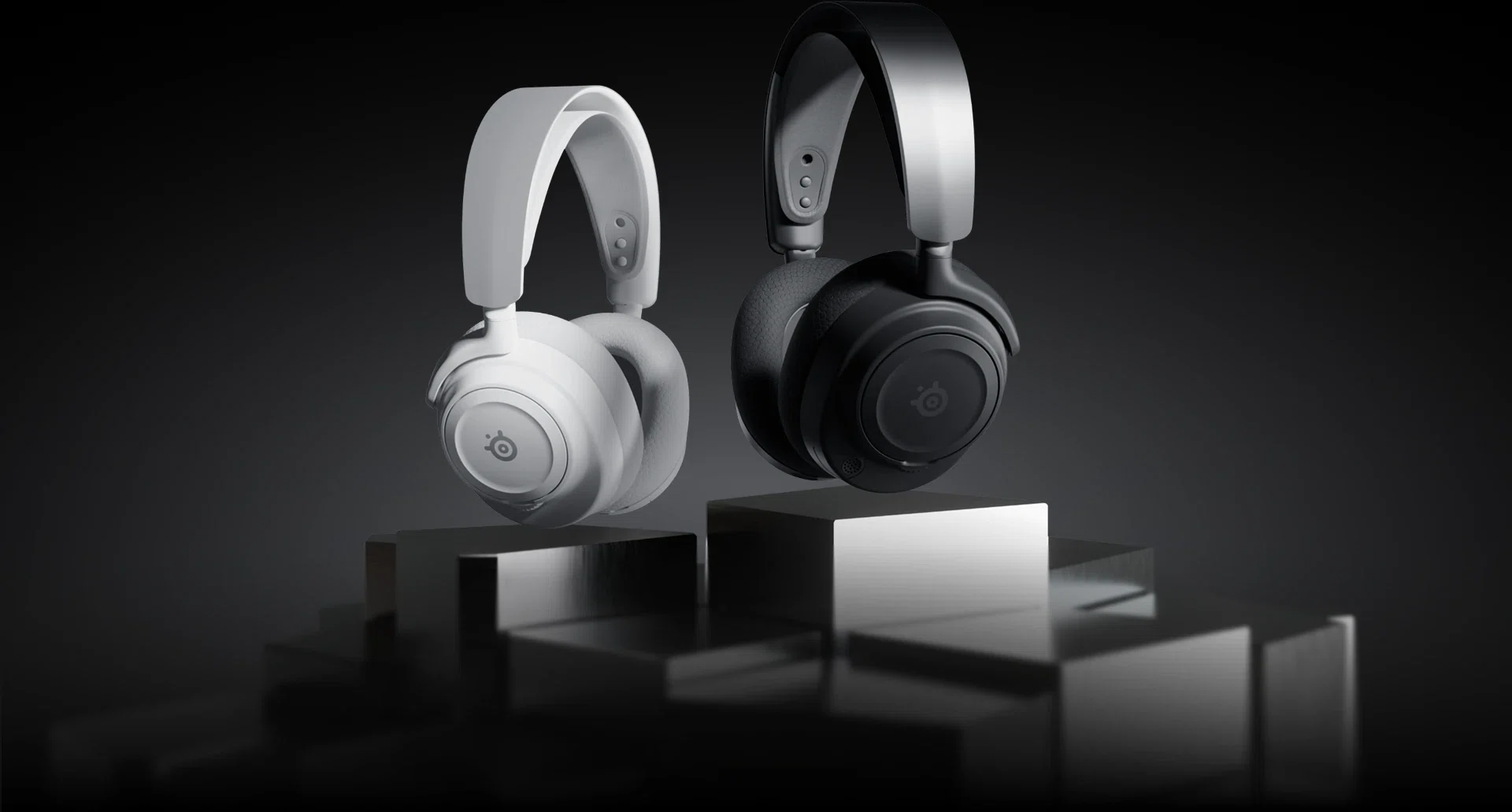 SteelSeries〉 Arctis Nova 7 Gen 2 — 50時間駆動＆モバイルアプリ対応 