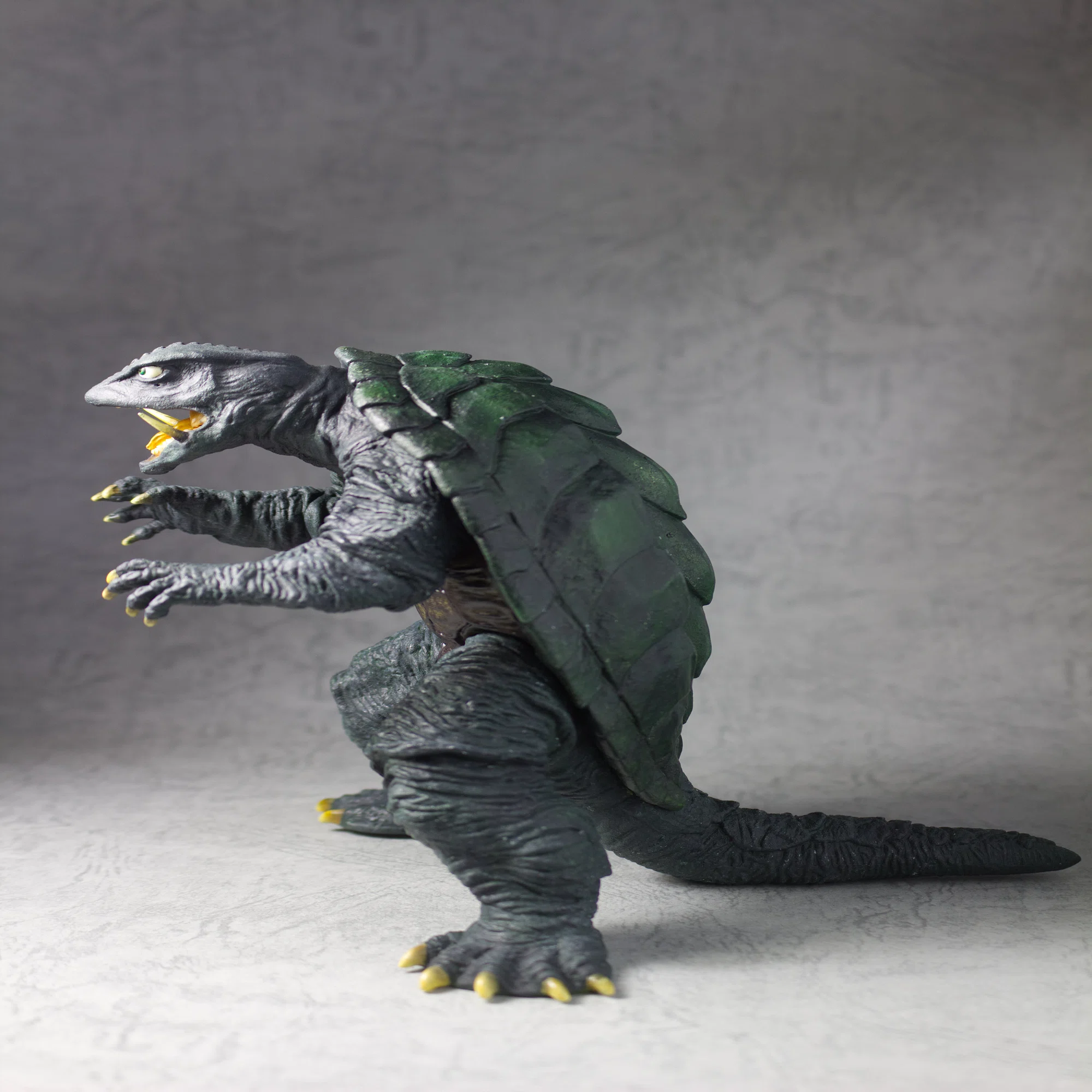 リペイントで化ける怪獣咆哮撃ガメラ(1995)の制作記録｜アシム 