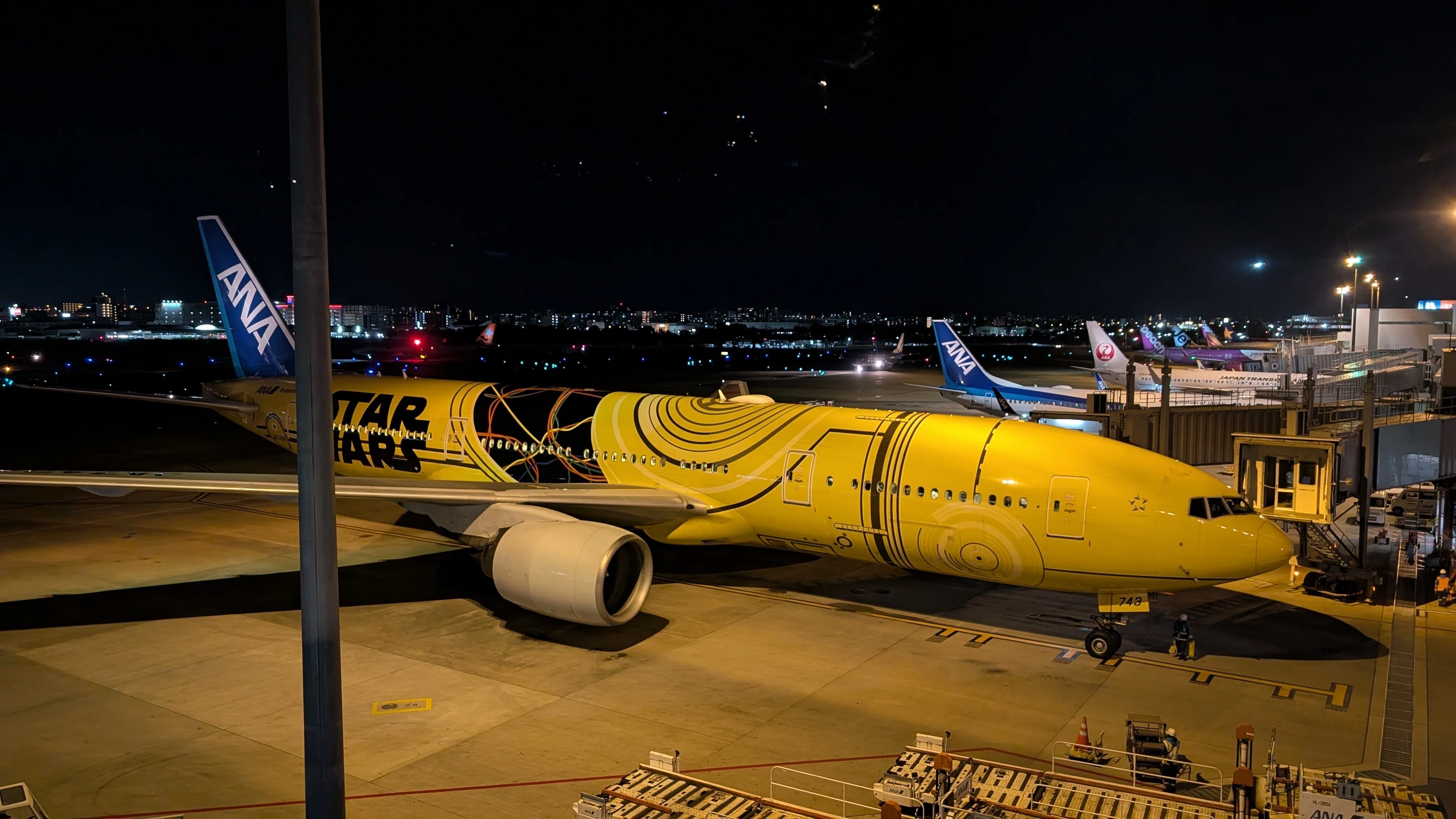 ANAのスターウォーズ特別塗装機「C-3PO ANA JET」のラストフライトに