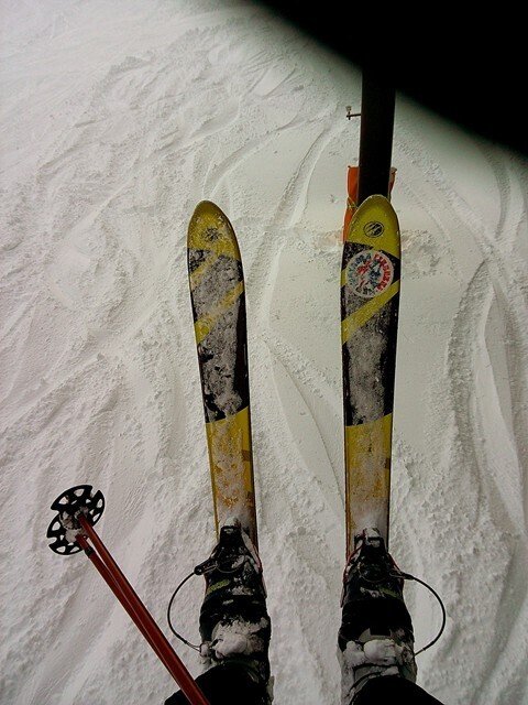 テレマークスキーでは長短2本は板を持っておくべきだと思いますよ