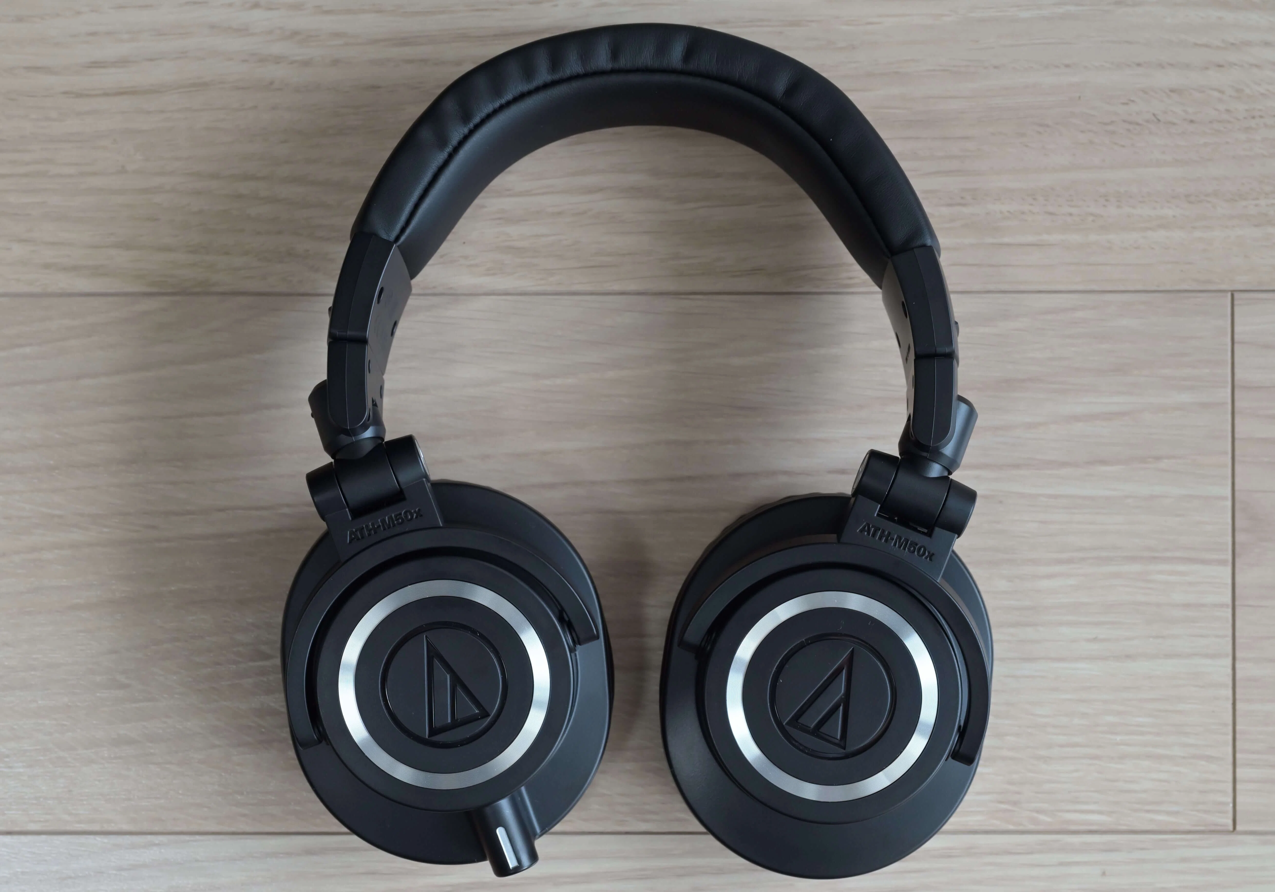 オーディオテクニカ ATH-M50x 有線のみ オーディオテクニカの「ATH-M50x」購入。初めてのヘッドホンには申し分
