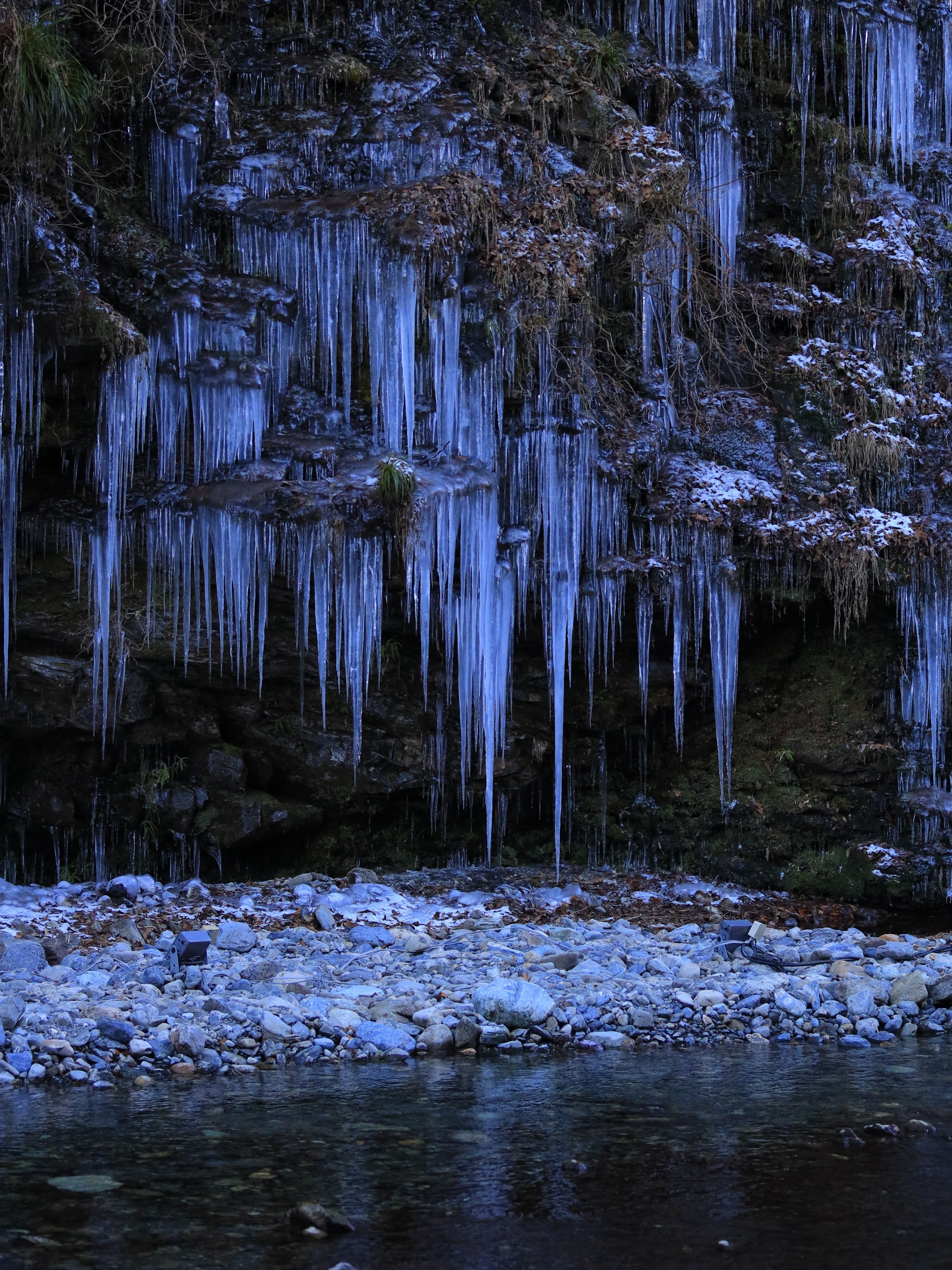 車の点検から始まる氷柱フルコース、だいたい行き当たりばったり｜わび