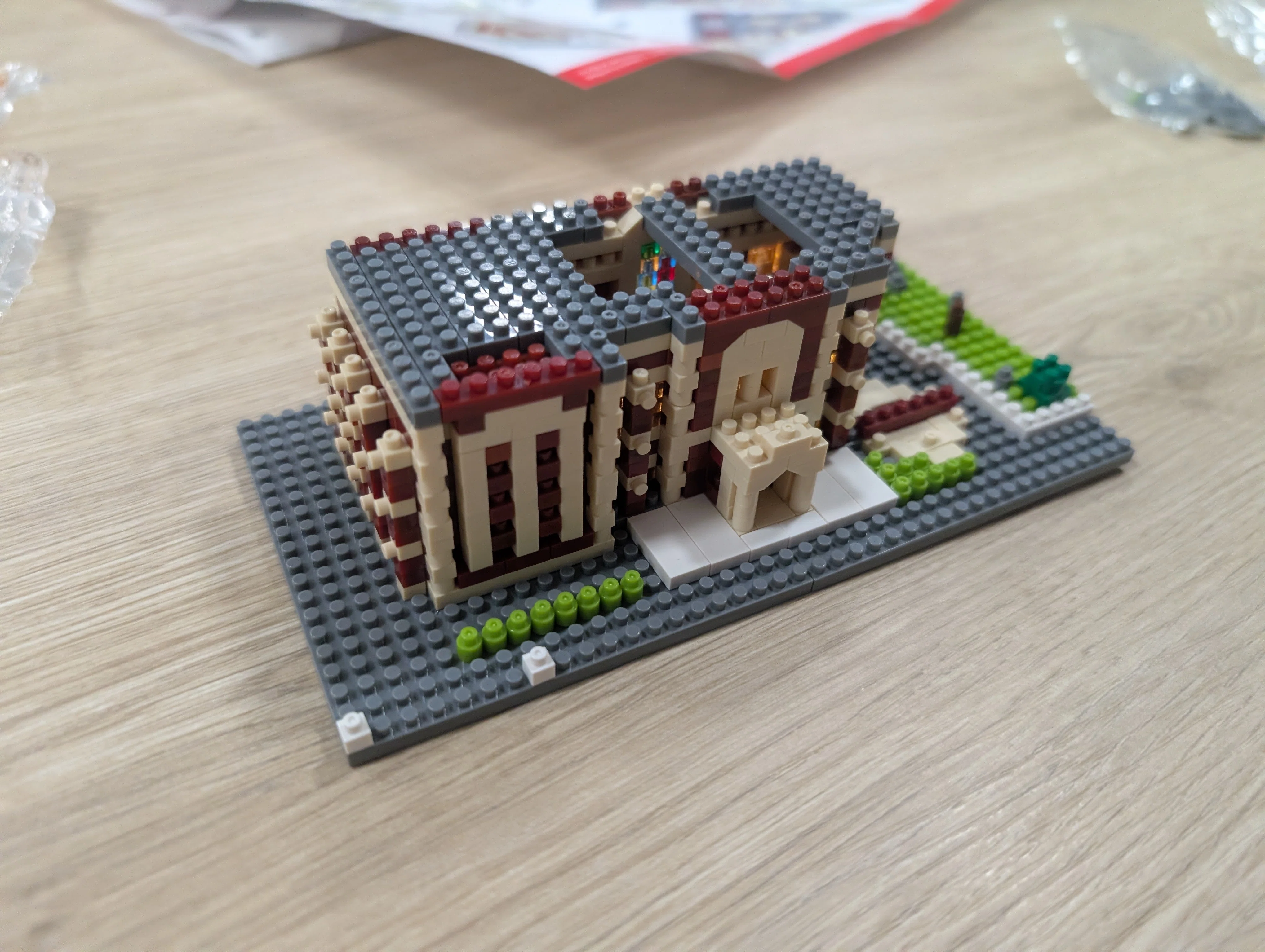 慶應義塾図書館旧館を再現!?慶應義塾オリジナルnanoblockを組み立てて