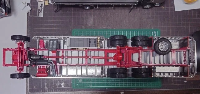 デコトラ】 アオシマ 1/32 日野スーパードルフィン冷凍車 製作①