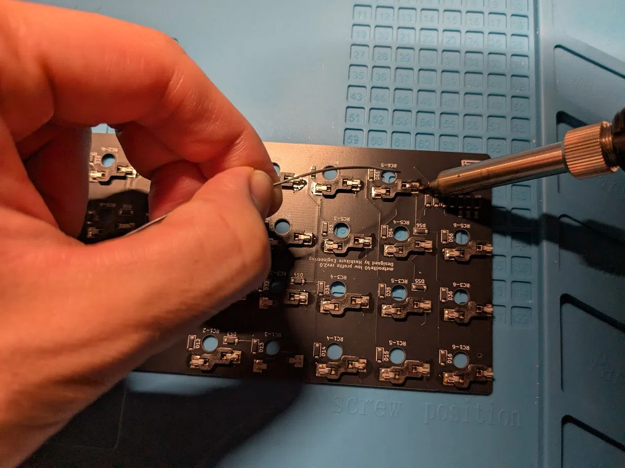 自作キーボード】トラボ付き無線キーボードで究極のiPad入力環境を作る