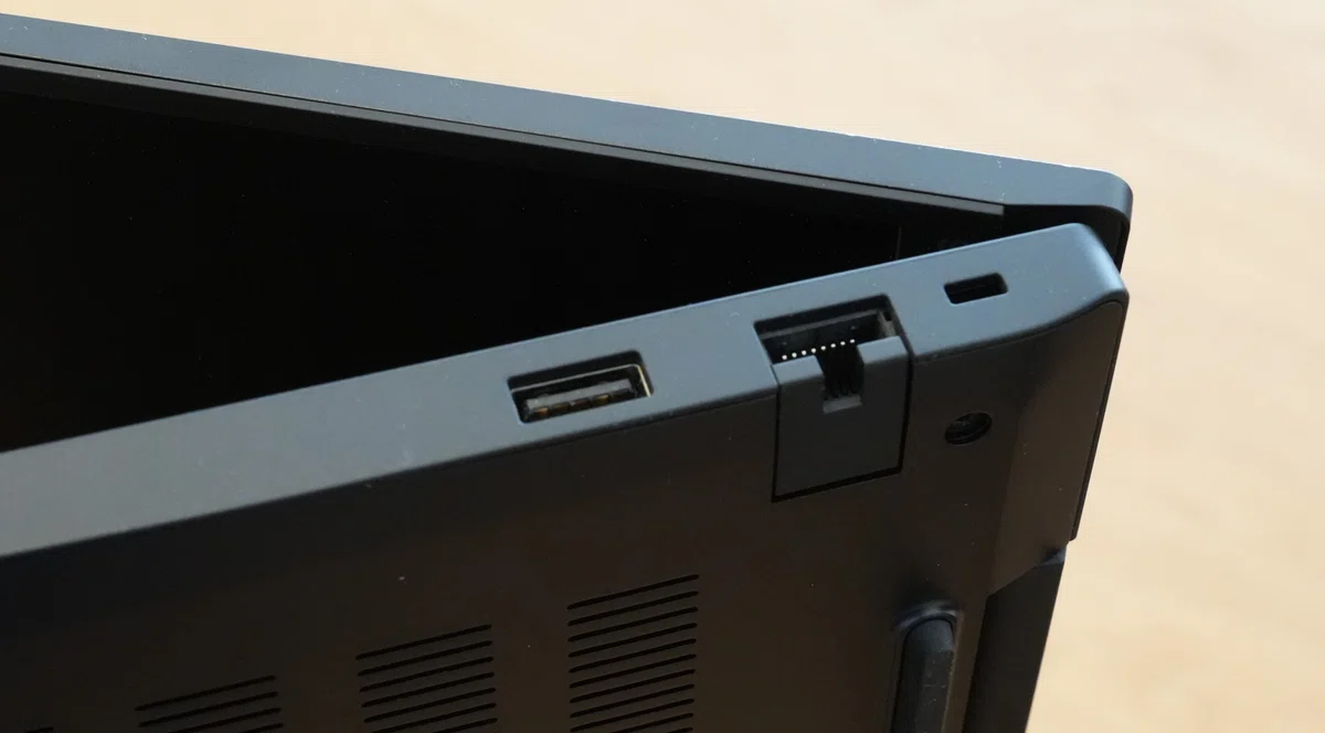 Lenovo ThinkPad E16 Gen2 AMD