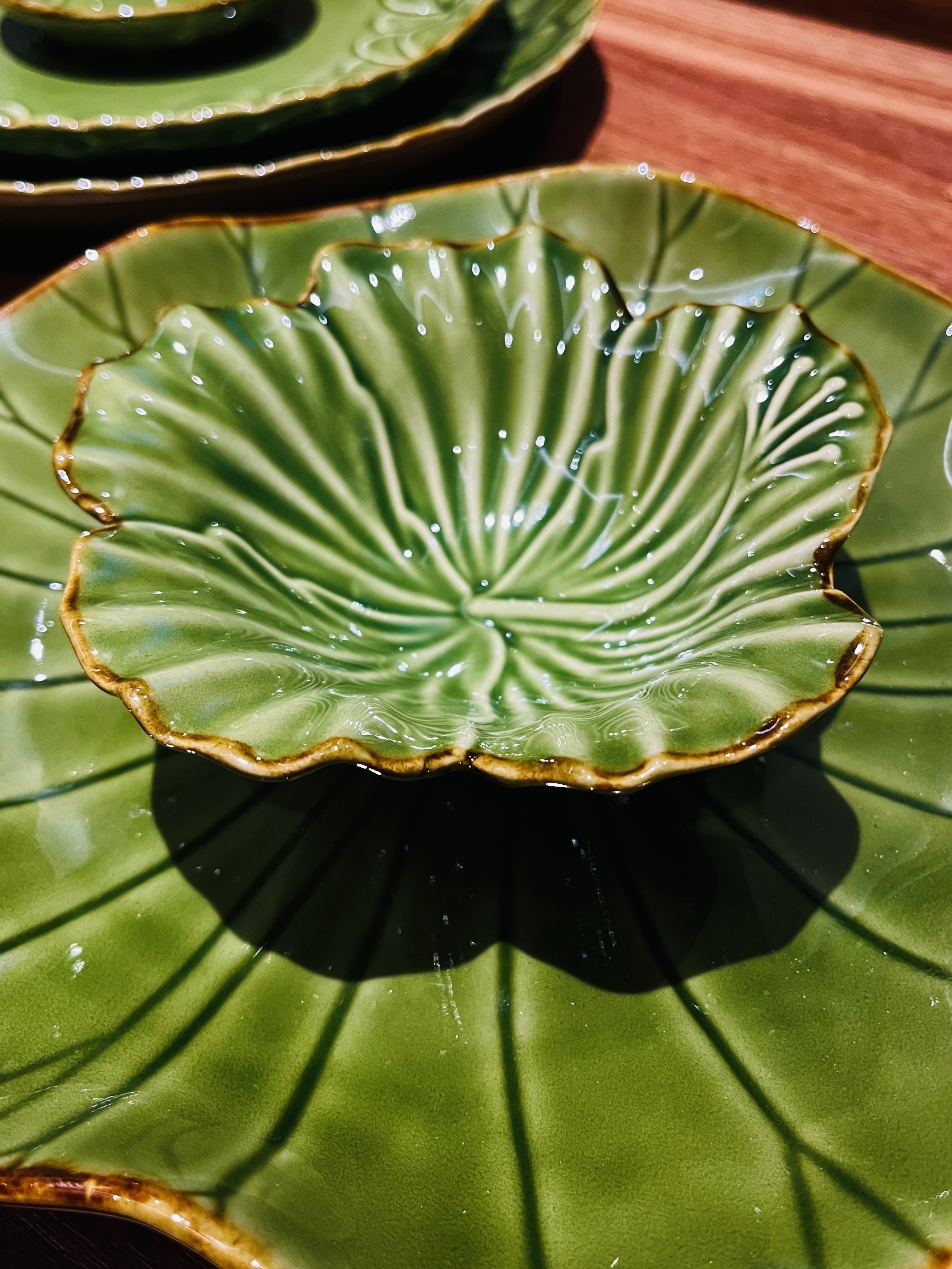 ジェンガラ陶器と谷崎潤一郎「陰翳礼讃」｜Linda Aoki