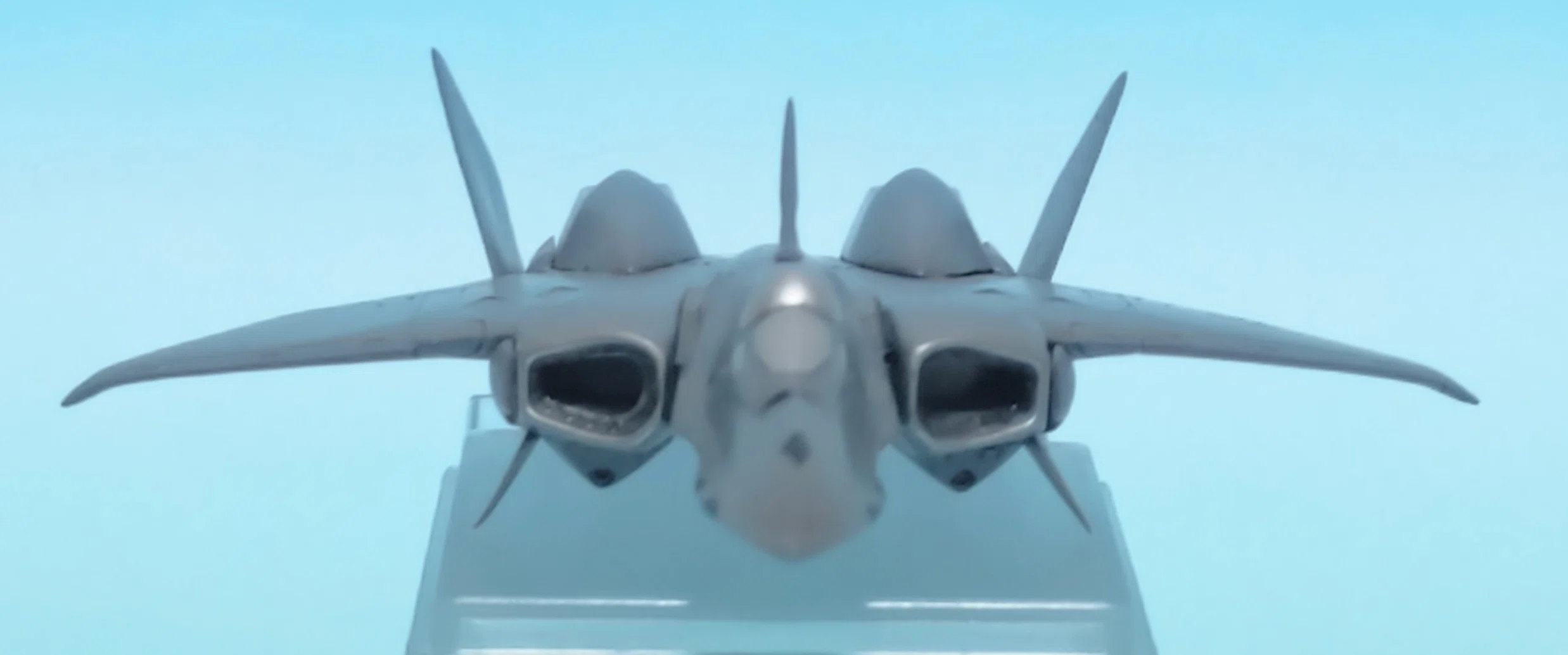 「世界の戦闘機」を購入しようと思われている方へ いい歳こいたおっさんが過去作を晒す話 その5-7 VF-22 1/144編｜Hiro.MTB