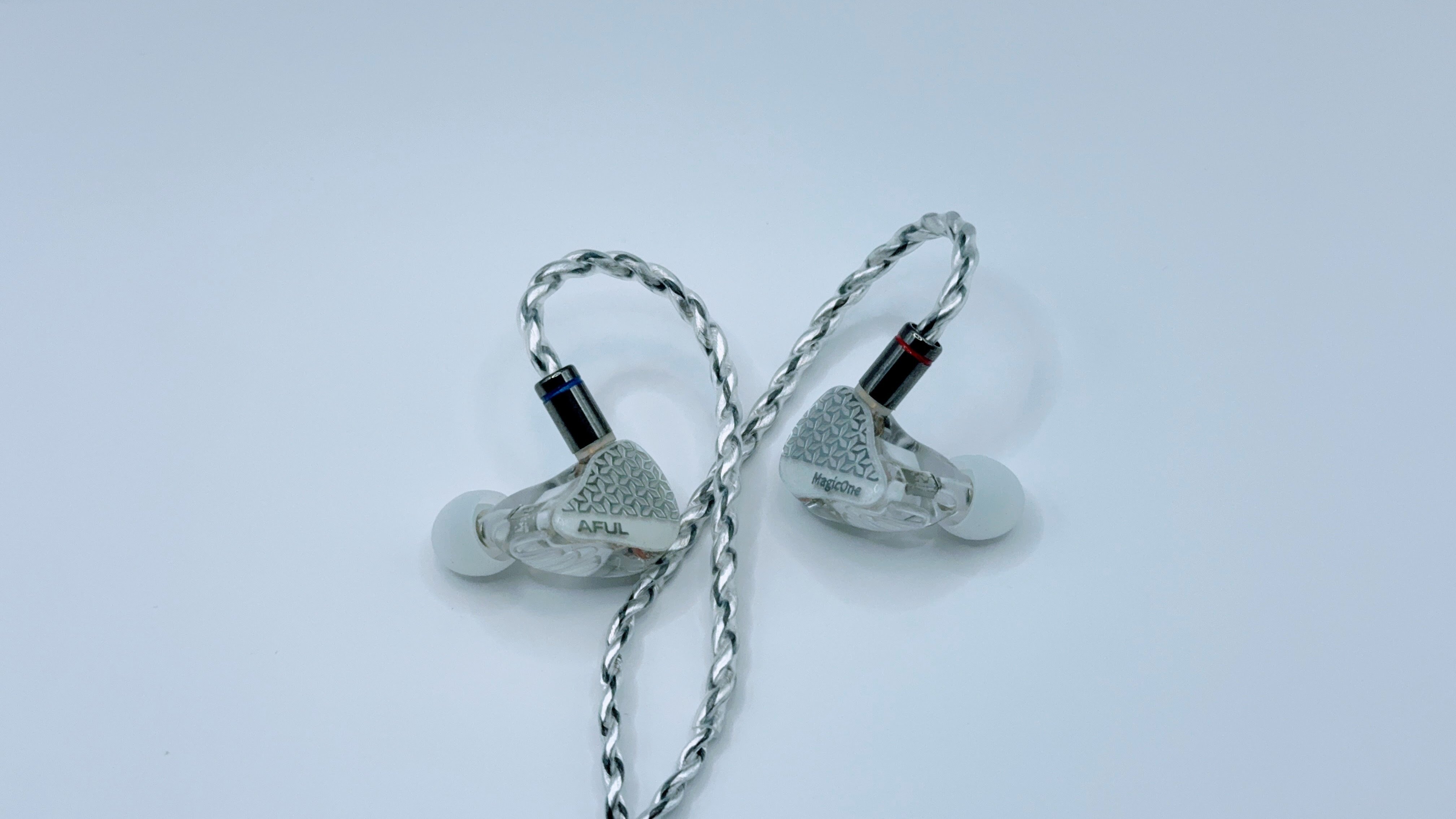 AFUL】プロが『MagicOne』を聴くと何が見える？“1BAで魅せる一貫した