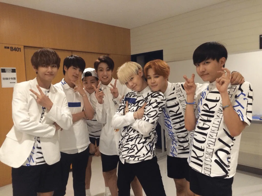 防弾少年団 JAPAN OFFICIAL FAN MEETING VOL.2 -UNDERCOVER MISSION